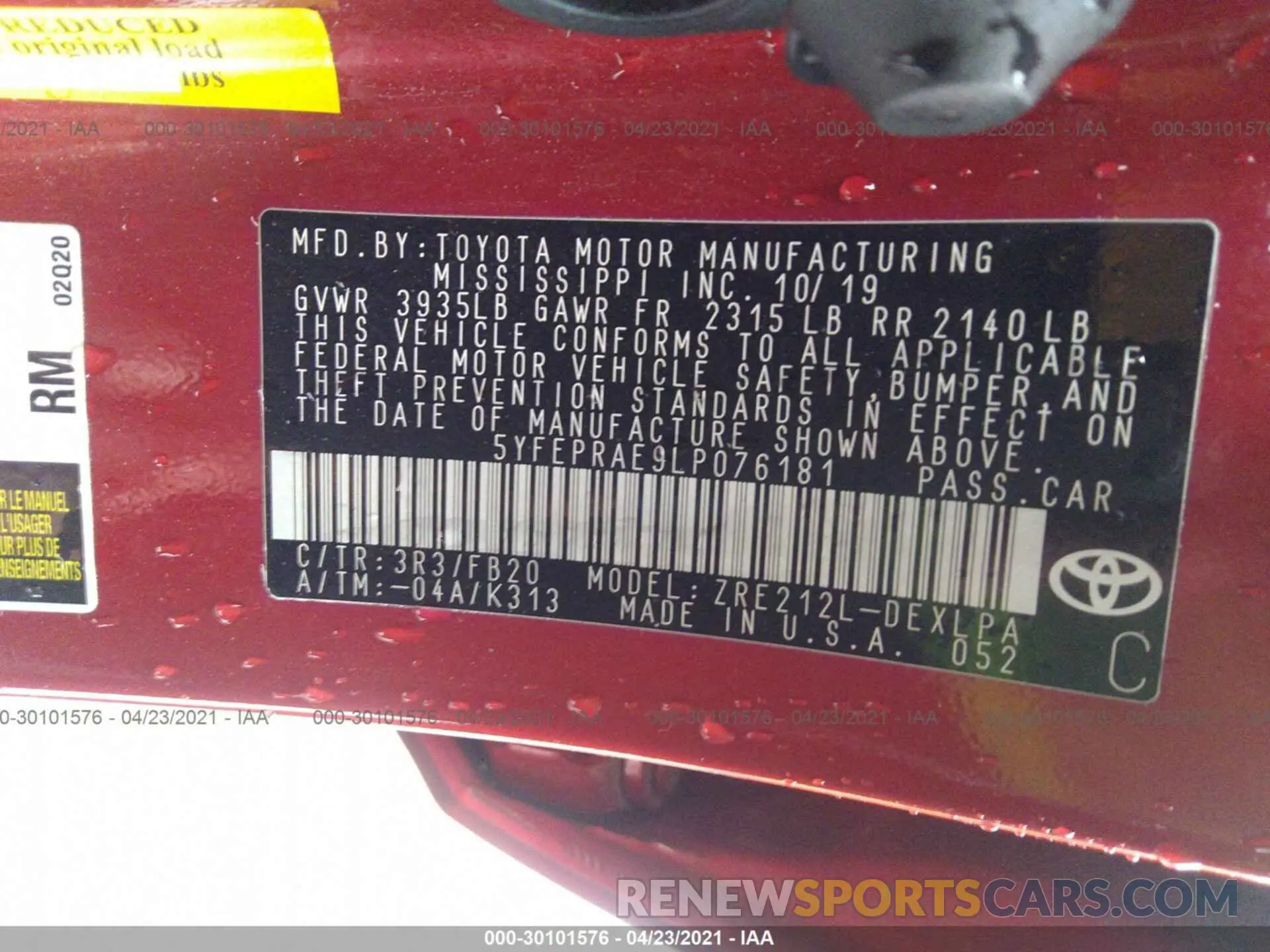 9 Photograph of a damaged car 5YFEPRAE9LP076181 TOYOTA COROLLA 2020
