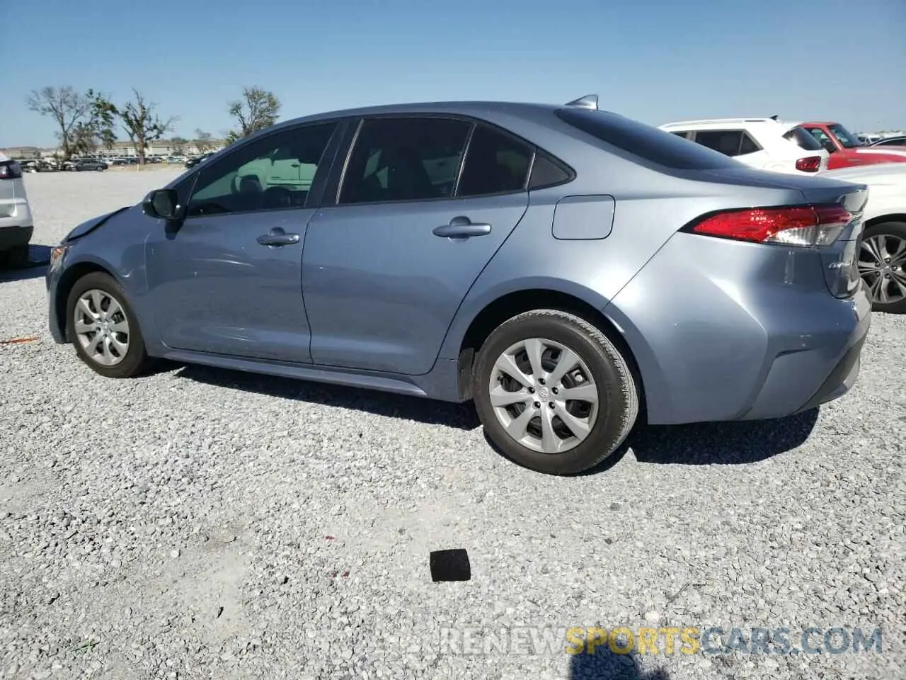 2 Photograph of a damaged car 5YFEPRAE9LP077315 TOYOTA COROLLA 2020