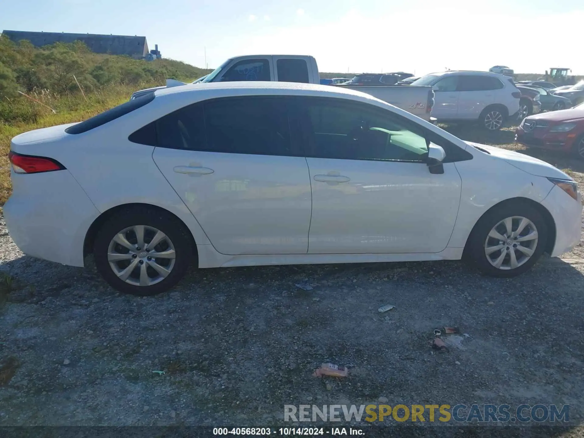 13 Photograph of a damaged car 5YFEPRAE9LP082045 TOYOTA COROLLA 2020