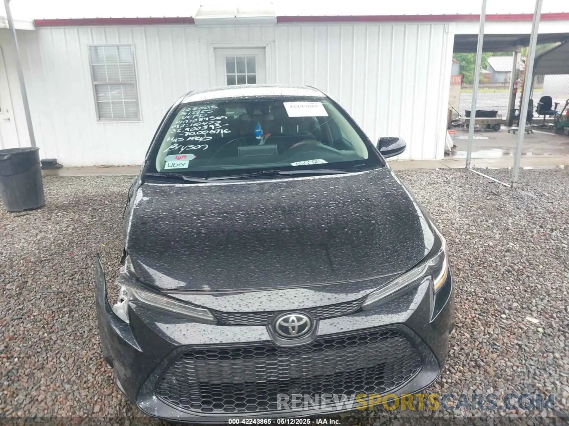 12 Photograph of a damaged car 5YFEPRAE9LP084569 TOYOTA COROLLA 2020