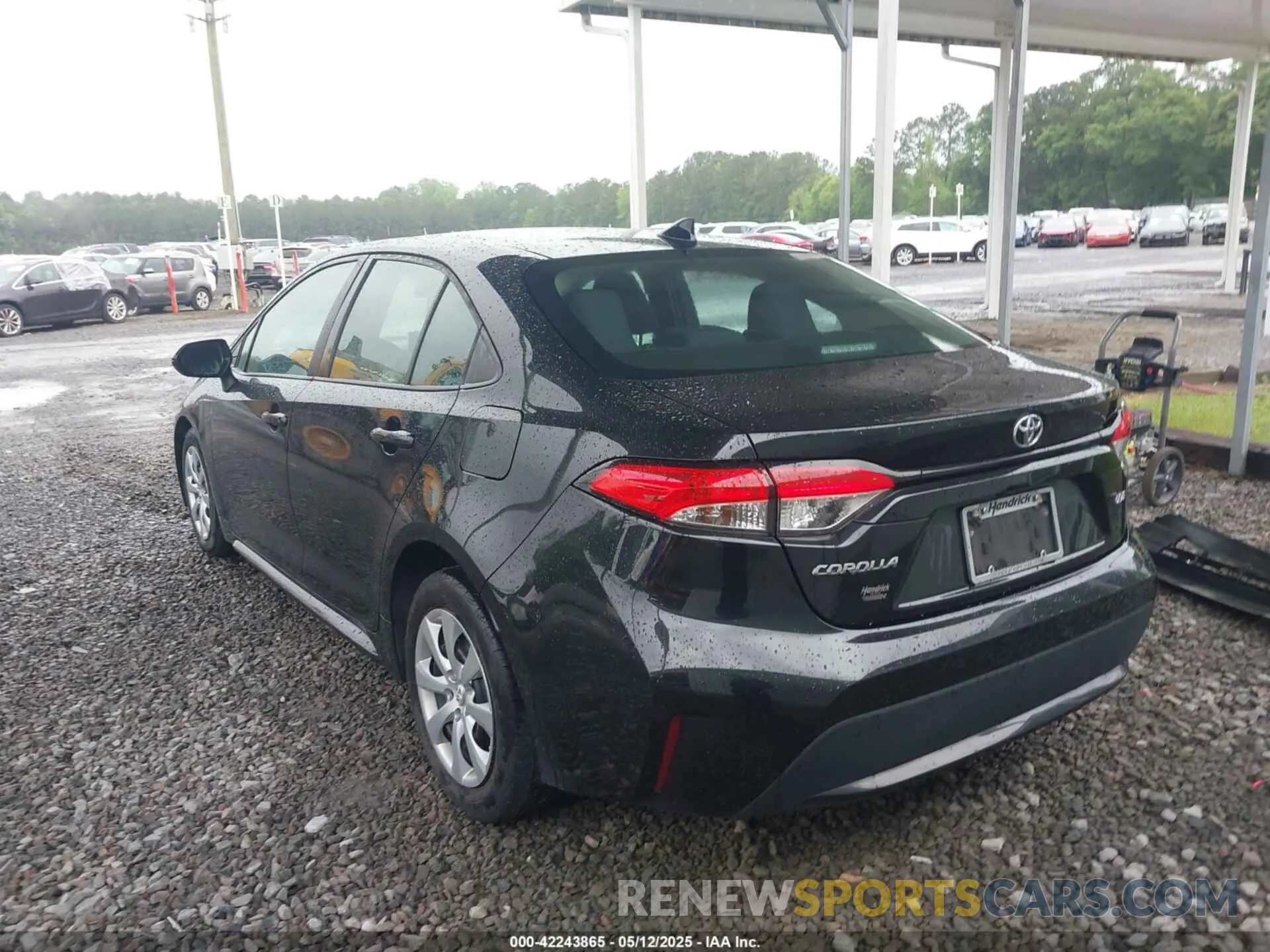 3 Photograph of a damaged car 5YFEPRAE9LP084569 TOYOTA COROLLA 2020