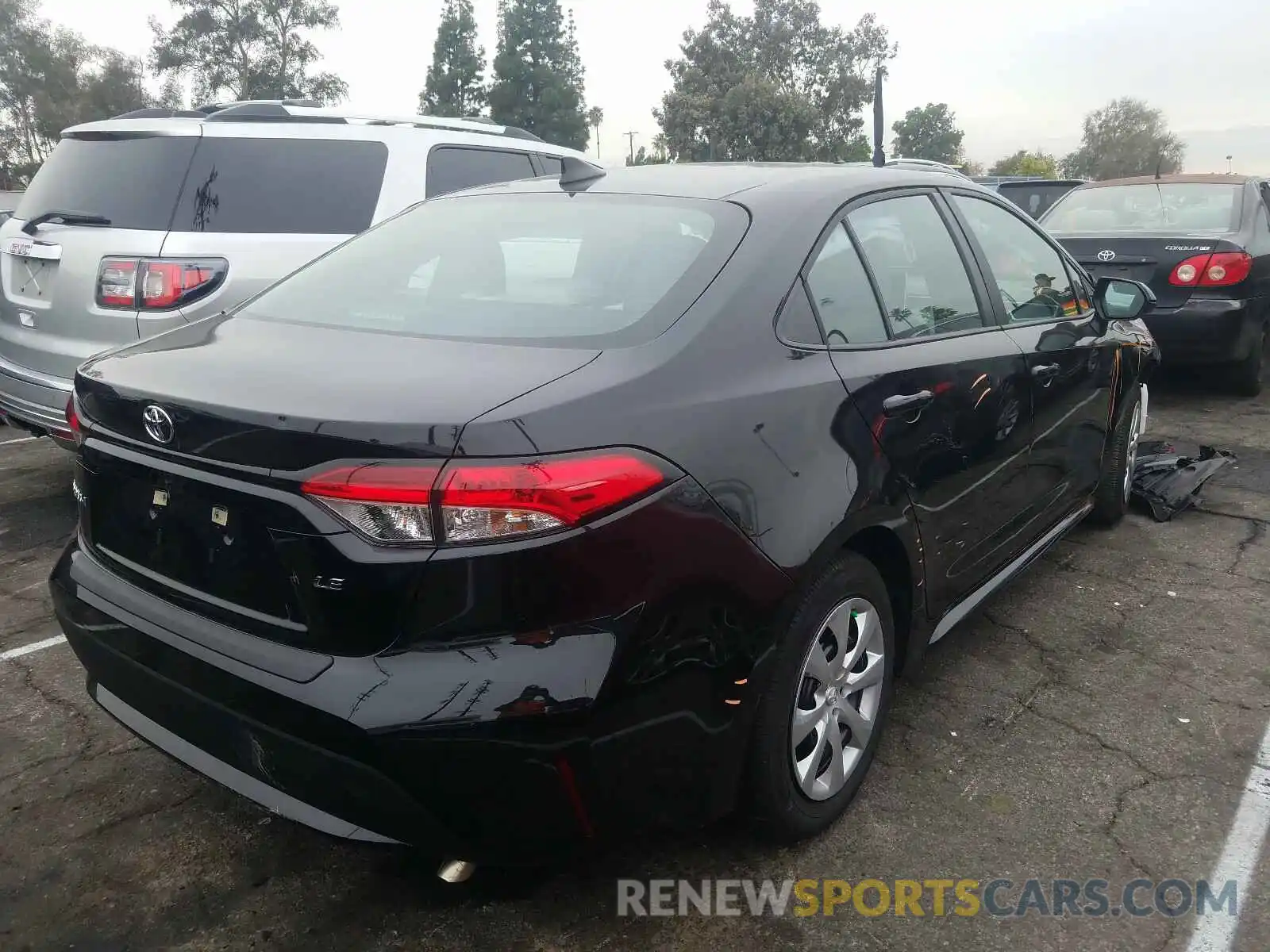 4 Photograph of a damaged car 5YFEPRAE9LP088069 TOYOTA COROLLA 2020