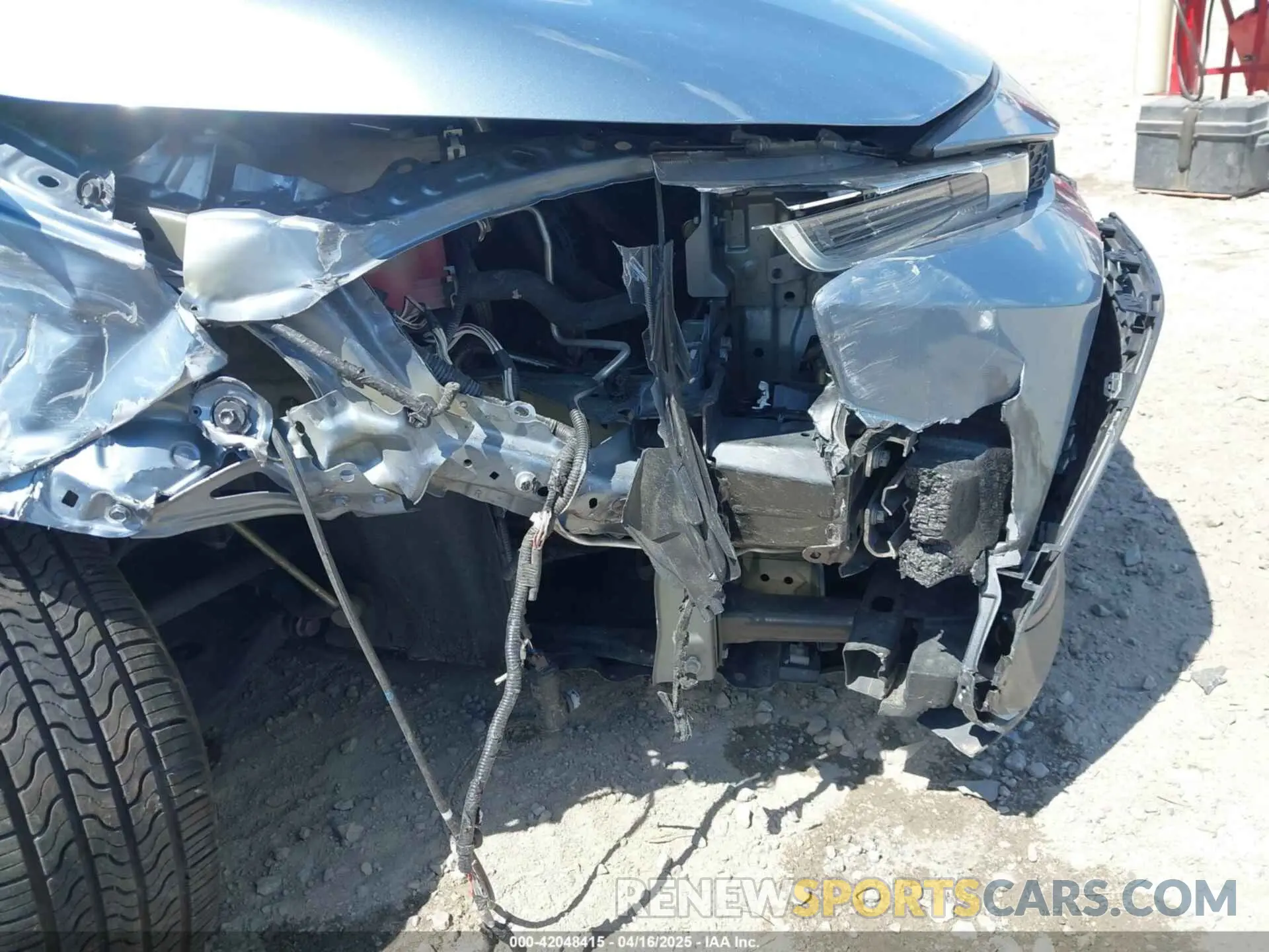 16 Photograph of a damaged car 5YFEPRAE9LP088959 TOYOTA COROLLA 2020