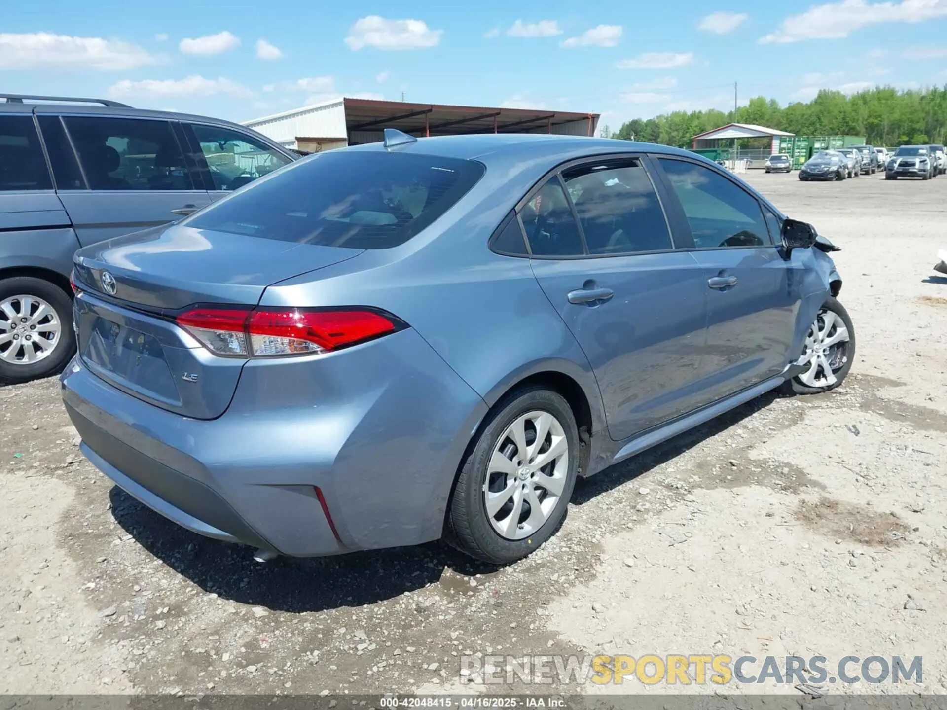 4 Photograph of a damaged car 5YFEPRAE9LP088959 TOYOTA COROLLA 2020