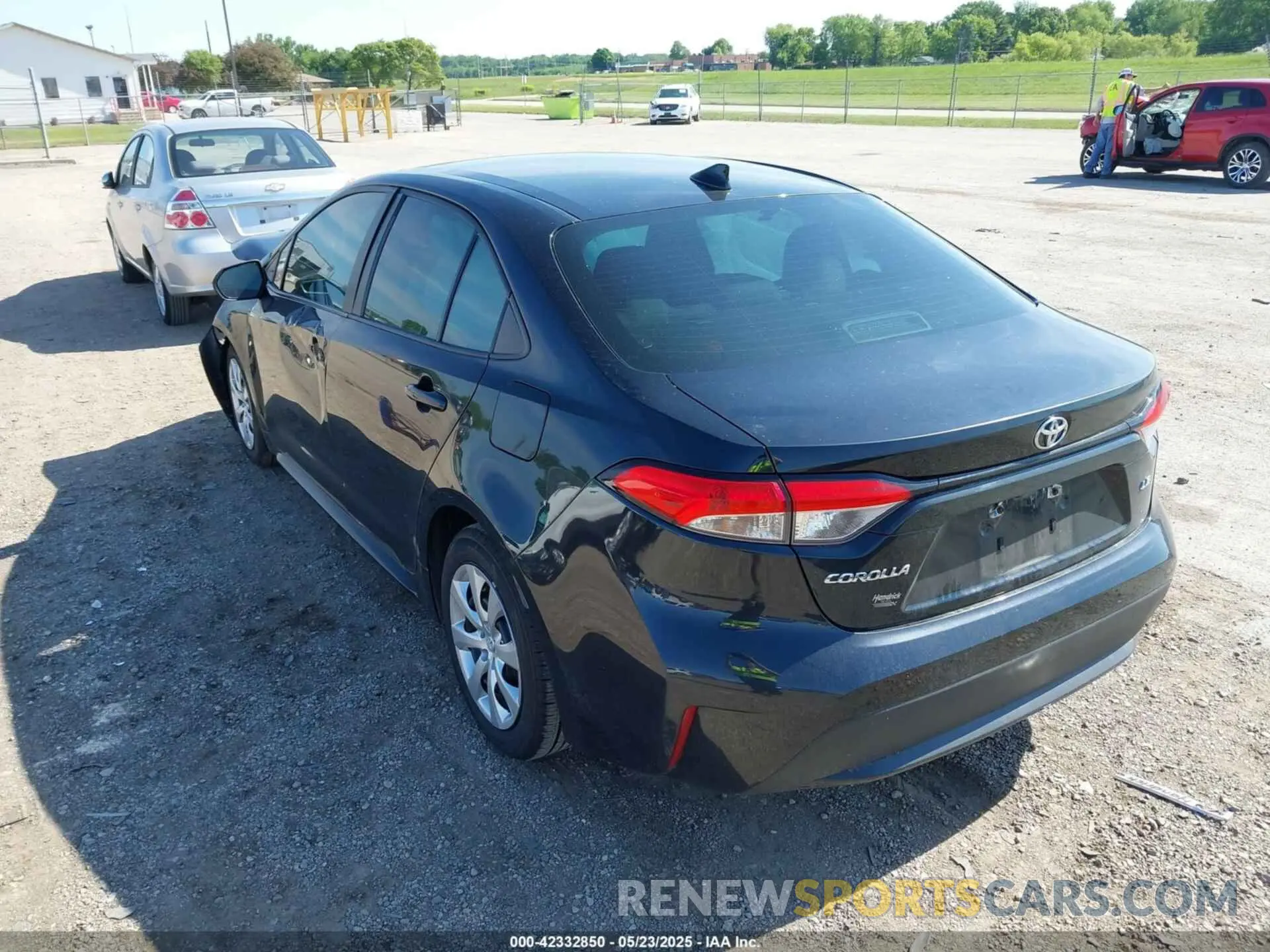 3 Photograph of a damaged car 5YFEPRAE9LP092879 TOYOTA COROLLA 2020