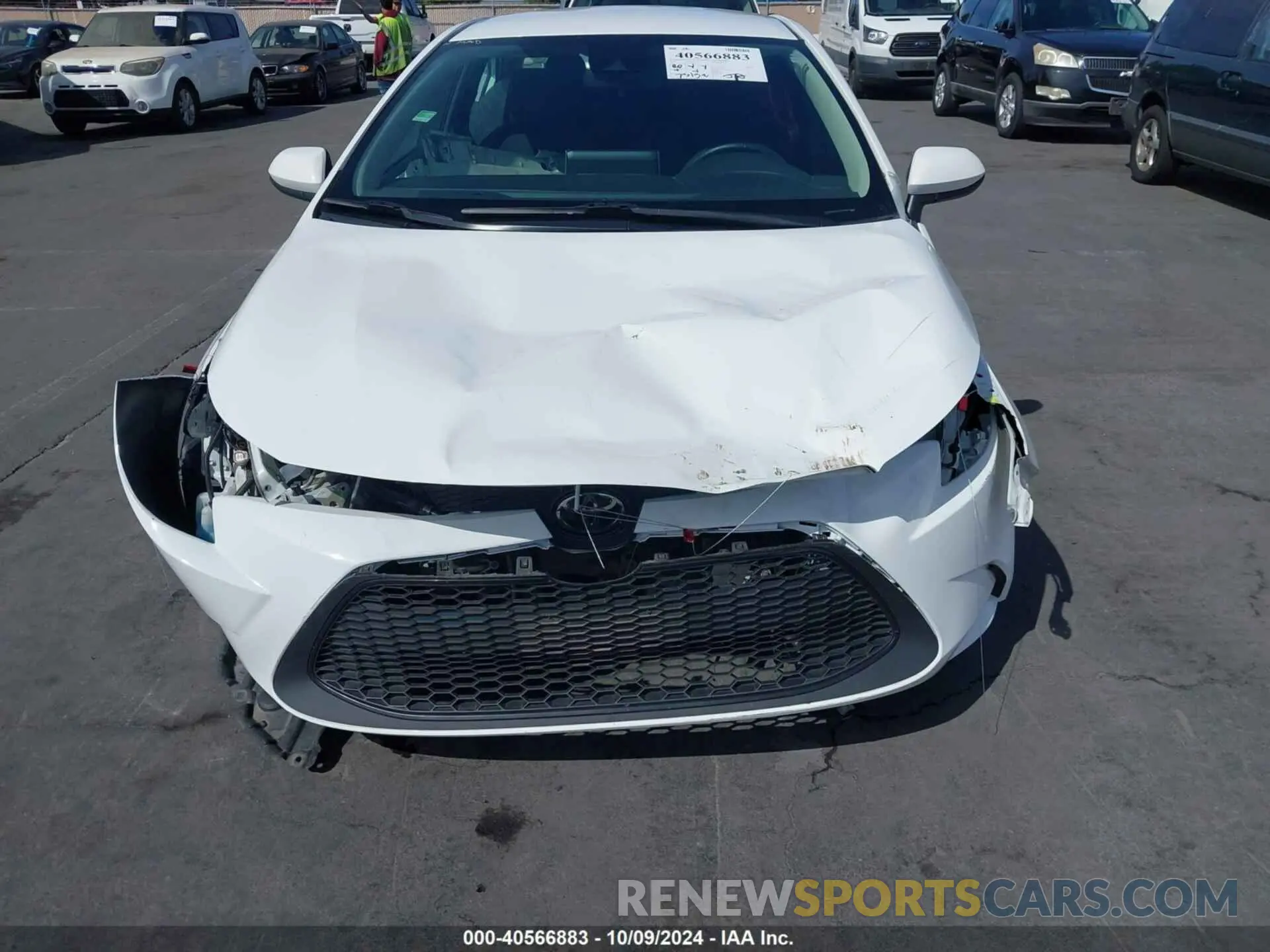 6 Photograph of a damaged car 5YFEPRAE9LP094339 TOYOTA COROLLA 2020