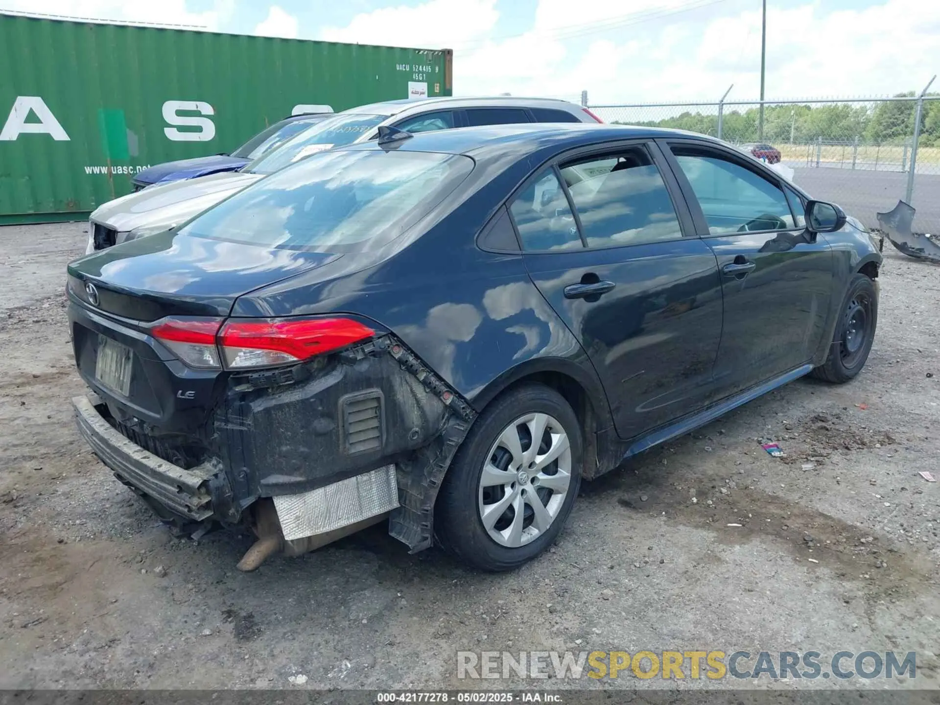 4 Photograph of a damaged car 5YFEPRAE9LP095250 TOYOTA COROLLA 2020