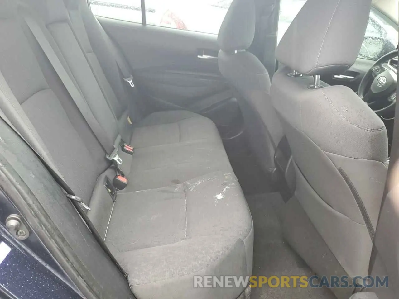 10 Photograph of a damaged car 5YFEPRAE9LP106800 TOYOTA COROLLA 2020