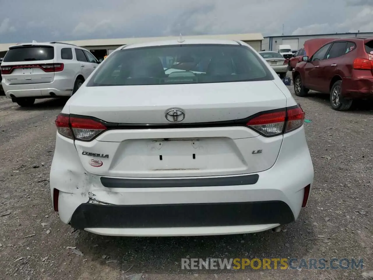 6 Photograph of a damaged car 5YFEPRAE9LP107526 TOYOTA COROLLA 2020