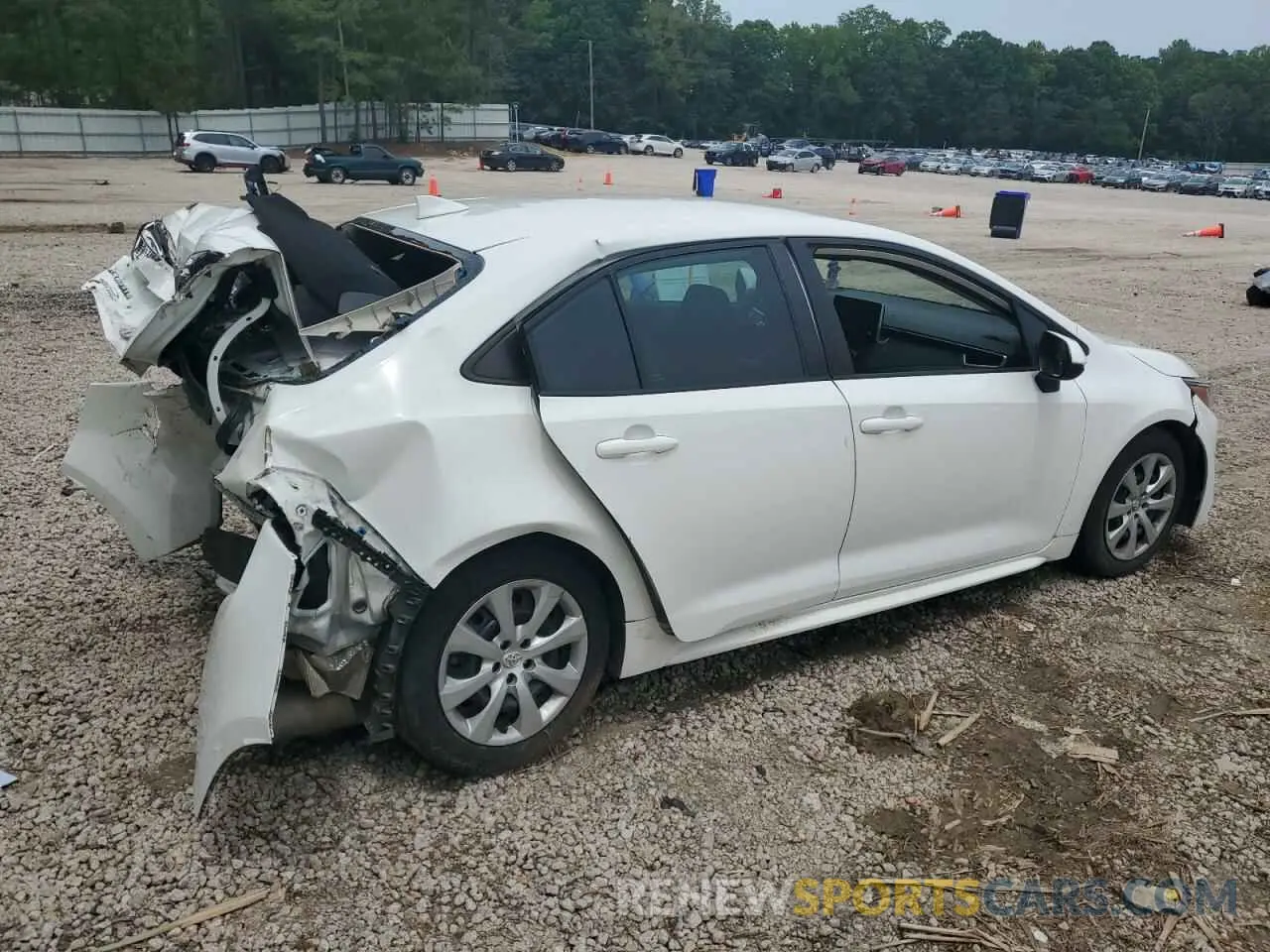 3 Photograph of a damaged car 5YFEPRAE9LP109471 TOYOTA COROLLA 2020