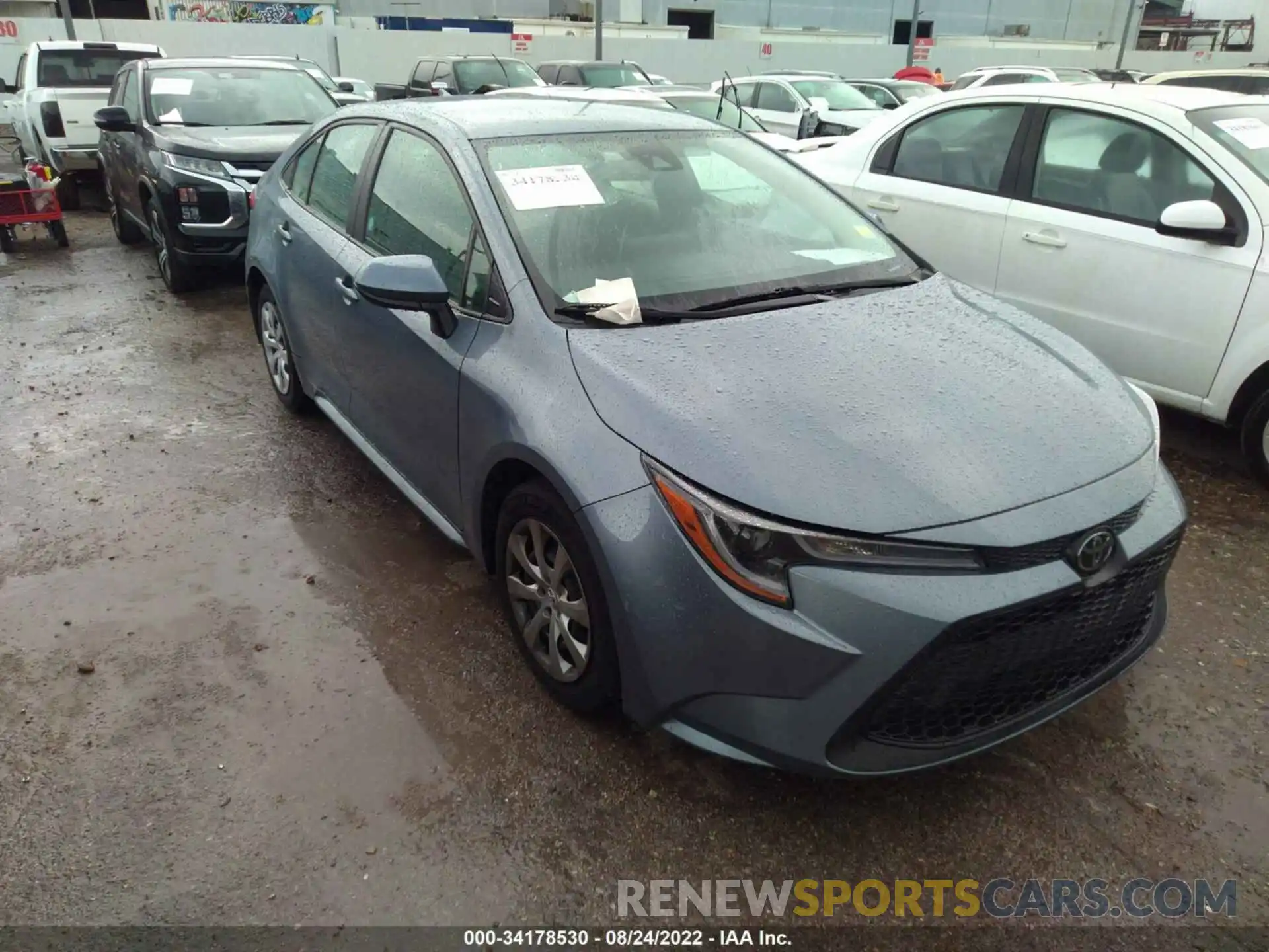 1 Photograph of a damaged car 5YFEPRAE9LP117179 TOYOTA COROLLA 2020