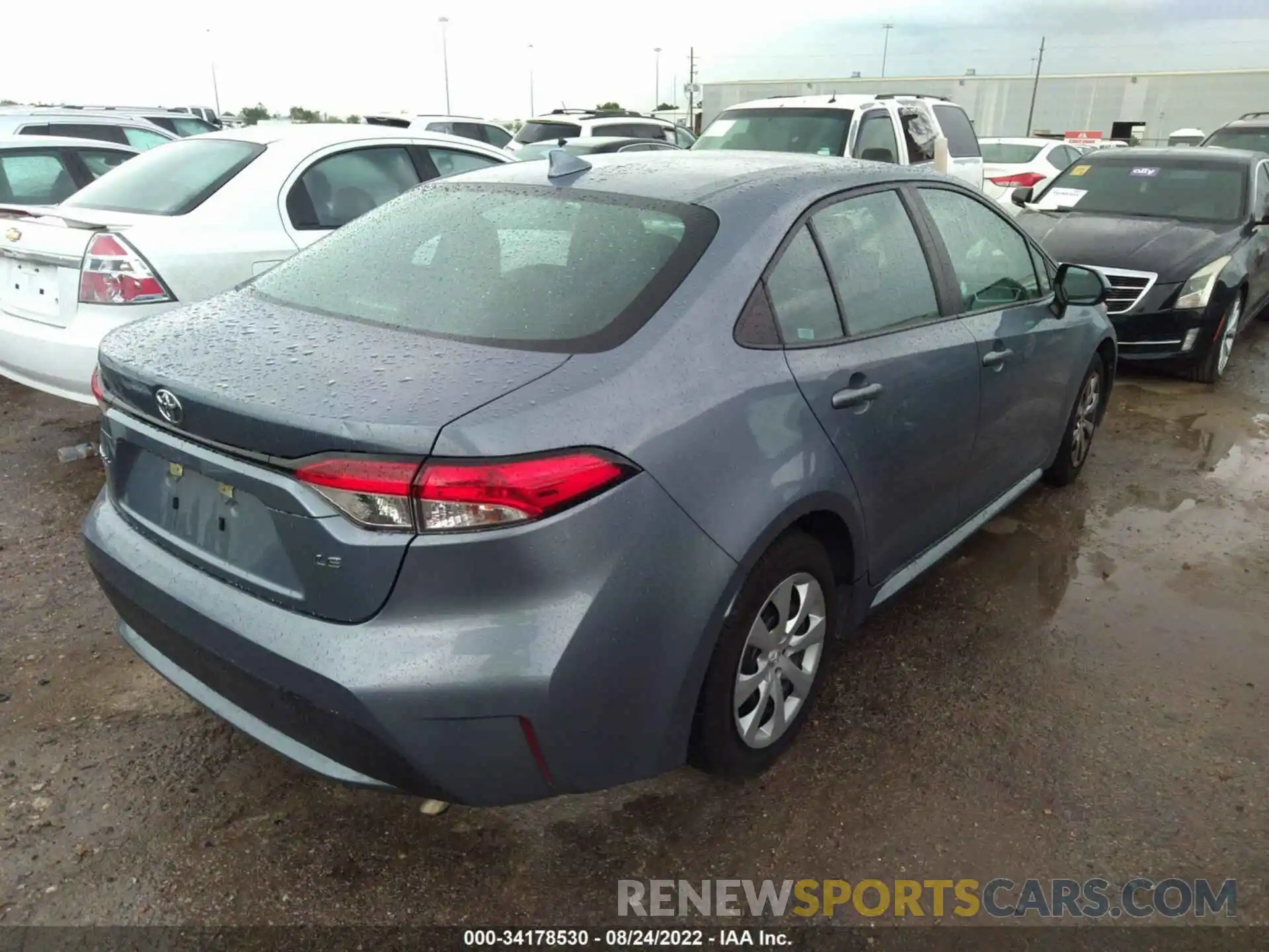 4 Photograph of a damaged car 5YFEPRAE9LP117179 TOYOTA COROLLA 2020