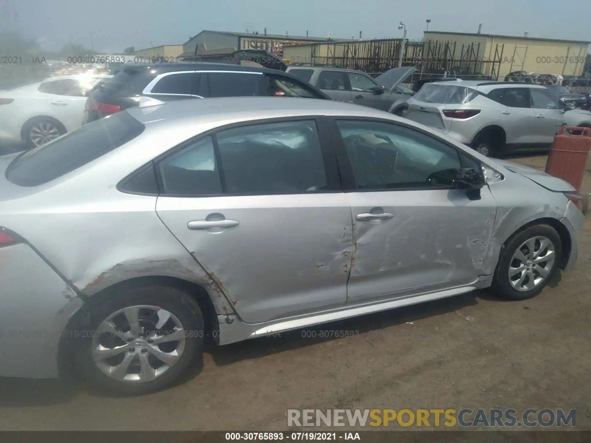 6 Photograph of a damaged car 5YFEPRAE9LP122401 TOYOTA COROLLA 2020