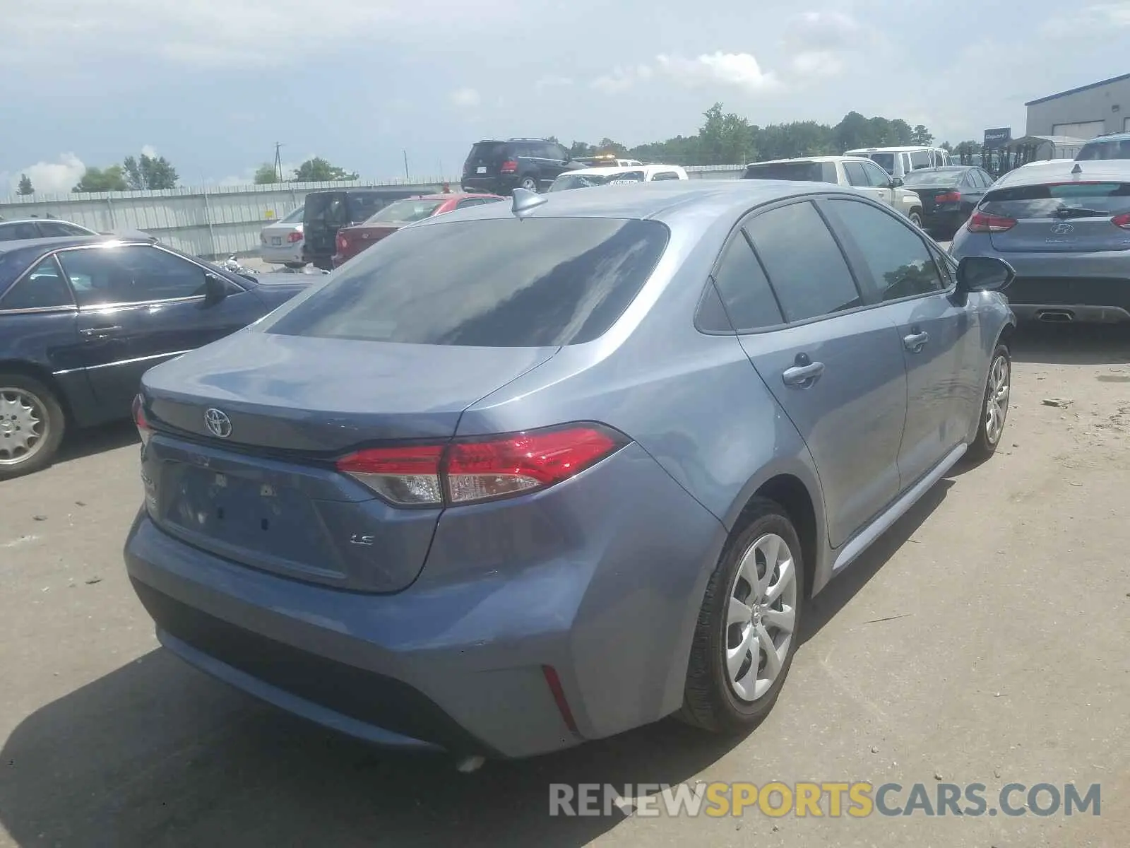 4 Photograph of a damaged car 5YFEPRAE9LP123824 TOYOTA COROLLA 2020