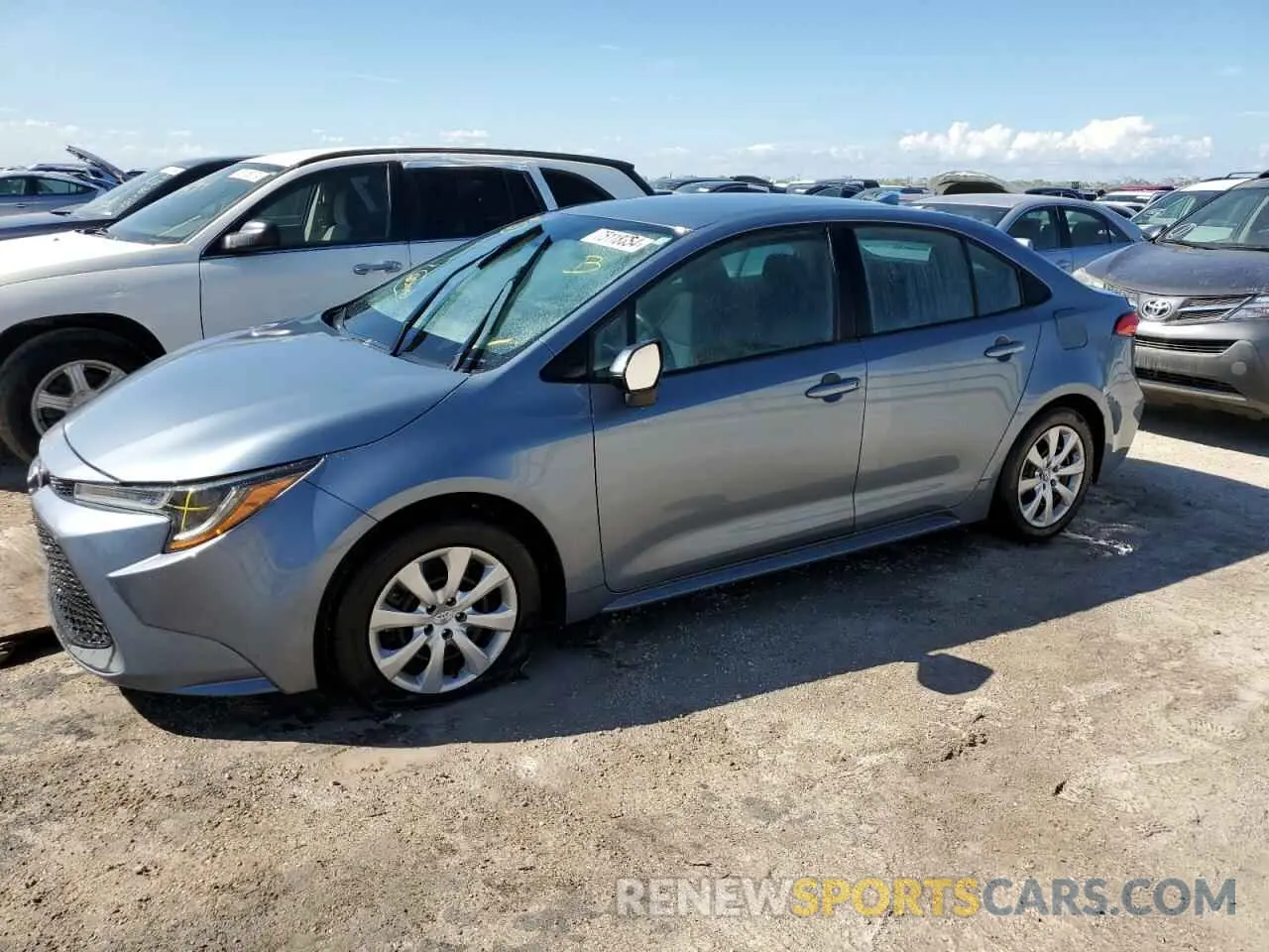 1 Photograph of a damaged car 5YFEPRAE9LP129428 TOYOTA COROLLA 2020