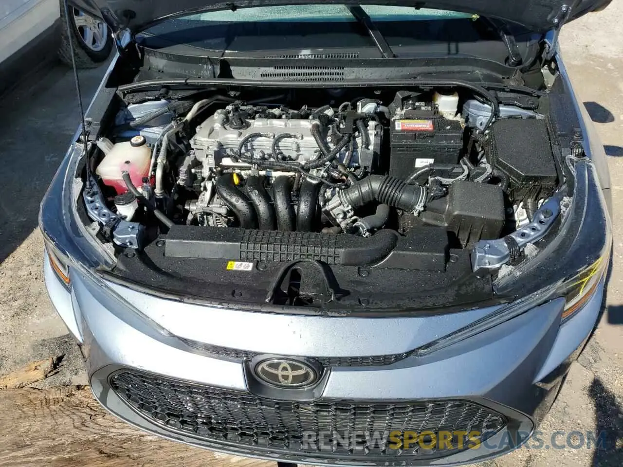 11 Photograph of a damaged car 5YFEPRAE9LP129428 TOYOTA COROLLA 2020