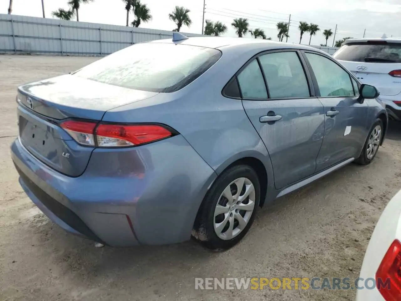 3 Photograph of a damaged car 5YFEPRAE9LP129428 TOYOTA COROLLA 2020