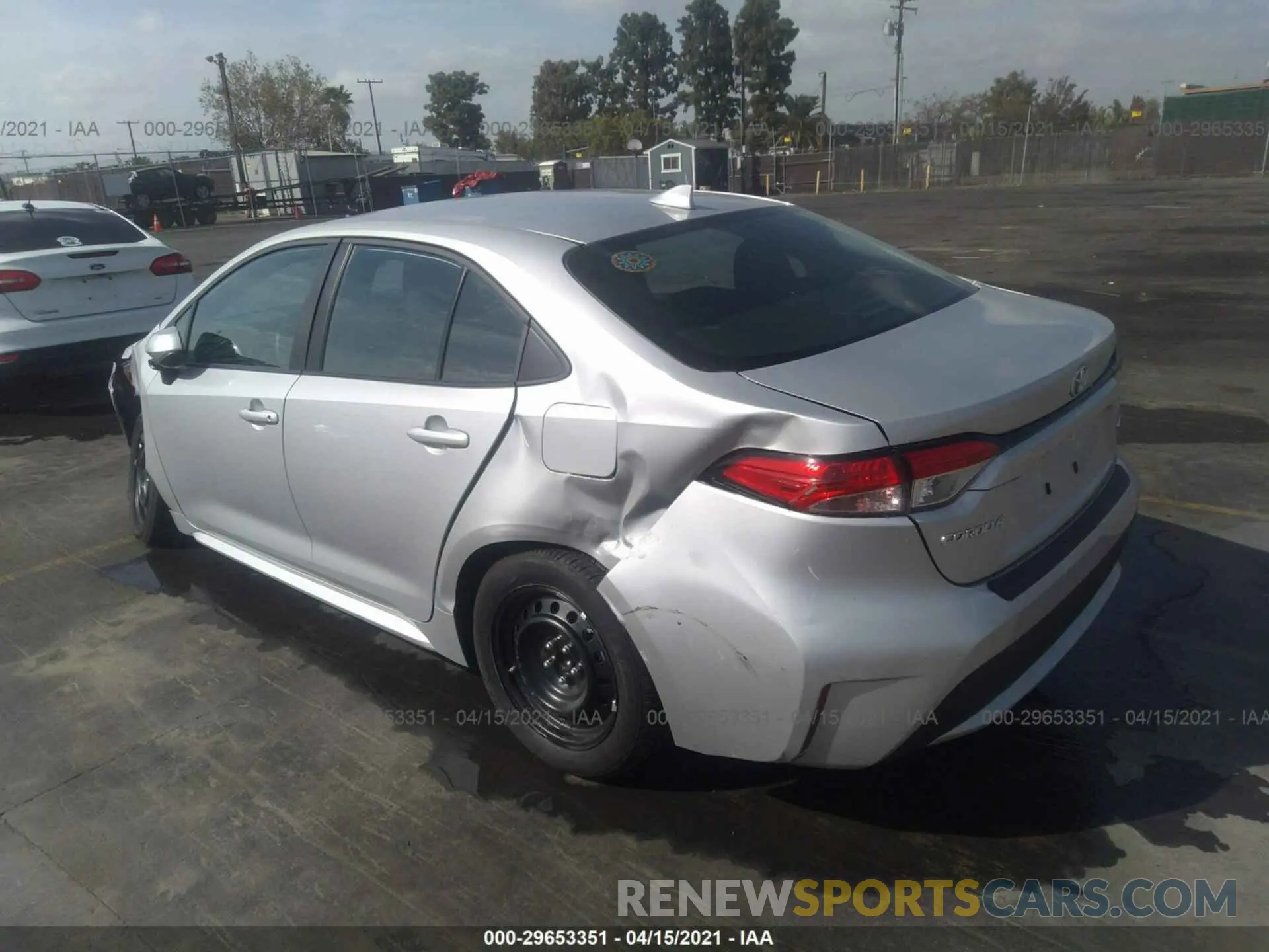 3 Photograph of a damaged car 5YFEPRAE9LP135861 TOYOTA COROLLA 2020
