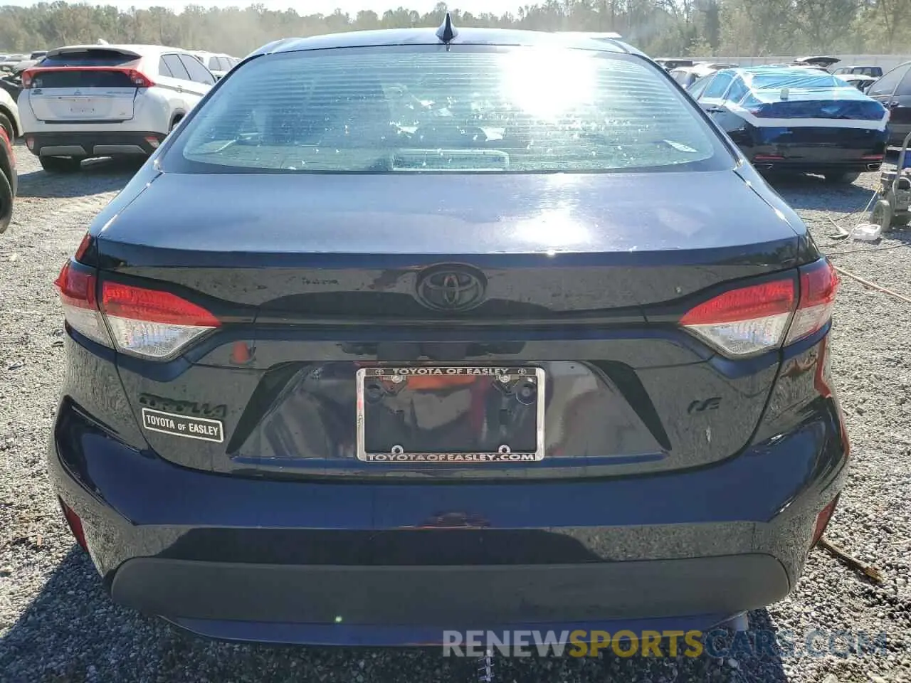 6 Photograph of a damaged car 5YFEPRAE9LP142485 TOYOTA COROLLA 2020