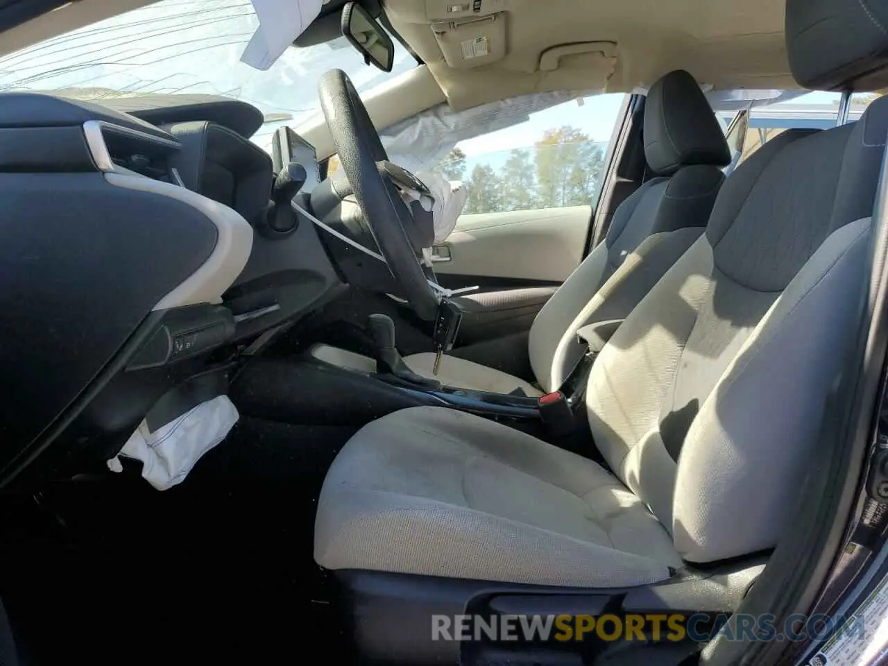 7 Photograph of a damaged car 5YFEPRAE9LP142485 TOYOTA COROLLA 2020
