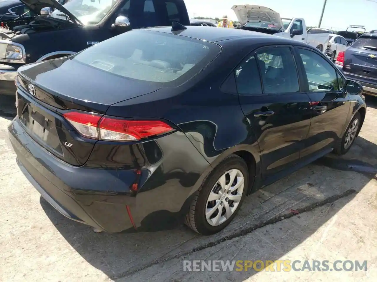 4 Photograph of a damaged car 5YFEPRAEXLP018371 TOYOTA COROLLA 2020