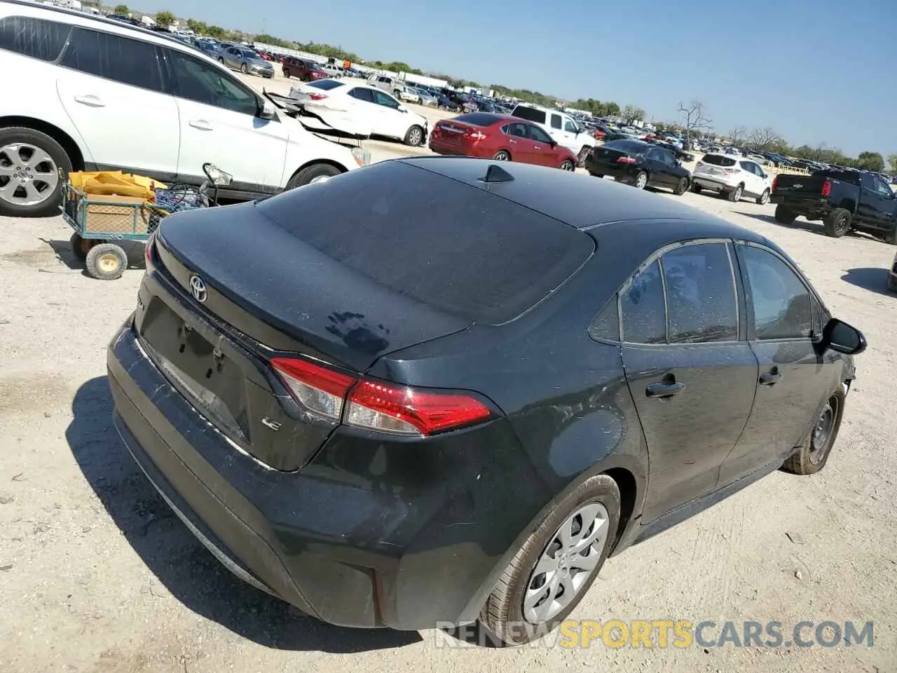 4 Photograph of a damaged car 5YFEPRAEXLP020976 TOYOTA COROLLA 2020