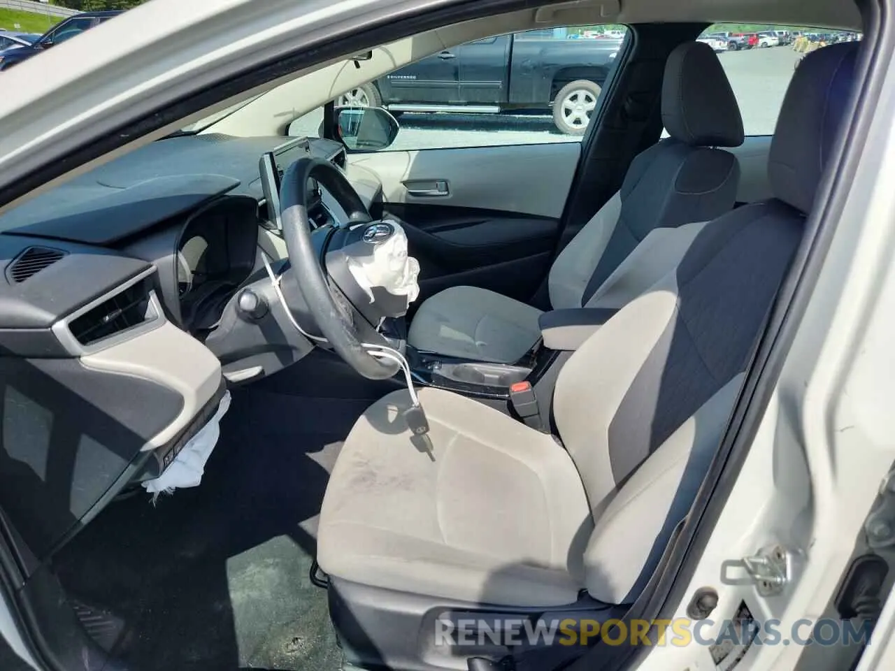 7 Photograph of a damaged car 5YFEPRAEXLP026972 TOYOTA COROLLA 2020