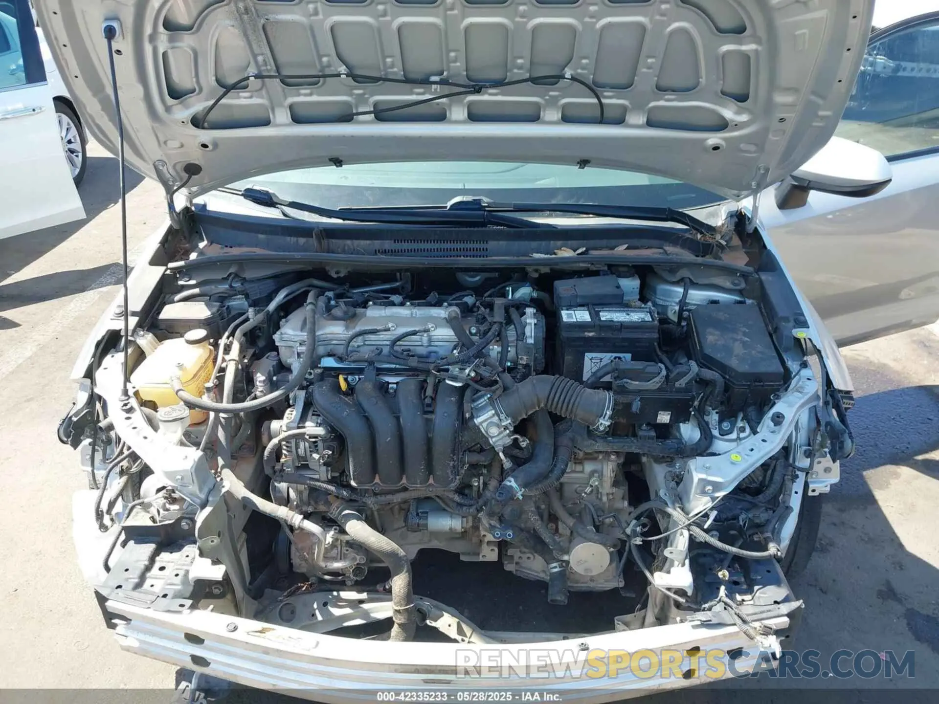 10 Photograph of a damaged car 5YFEPRAEXLP028690 TOYOTA COROLLA 2020
