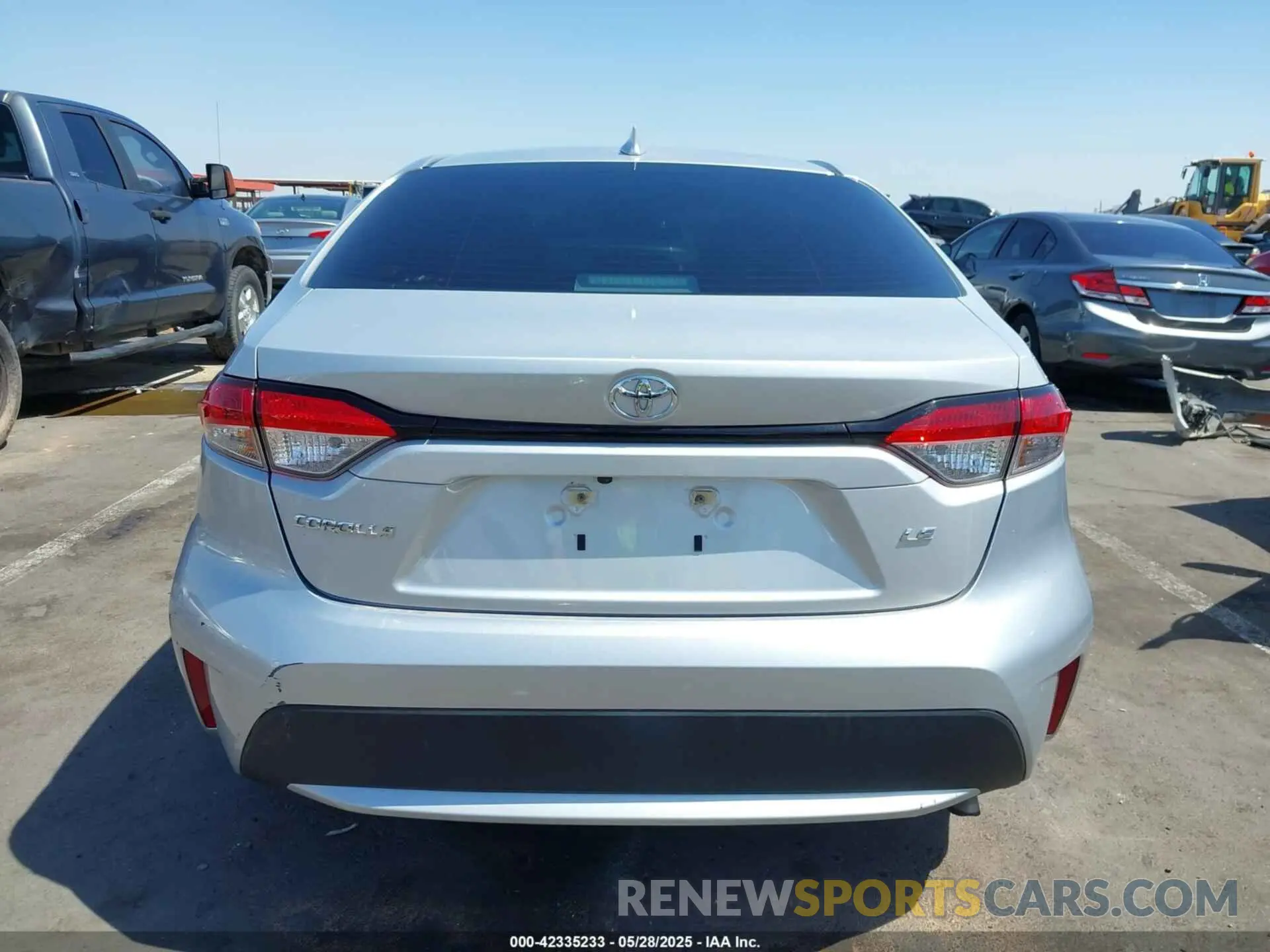17 Photograph of a damaged car 5YFEPRAEXLP028690 TOYOTA COROLLA 2020