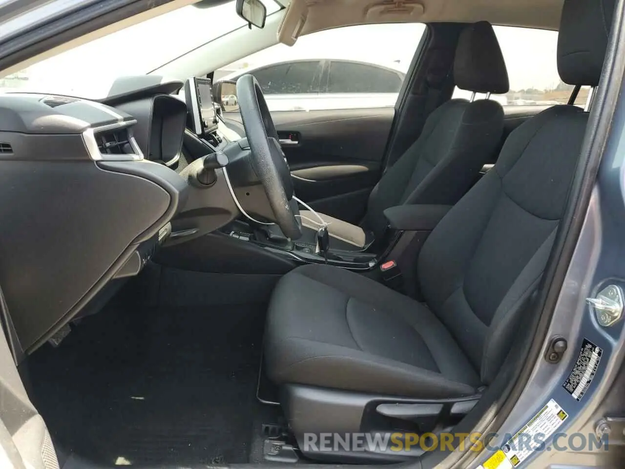 7 Photograph of a damaged car 5YFEPRAEXLP036983 TOYOTA COROLLA 2020