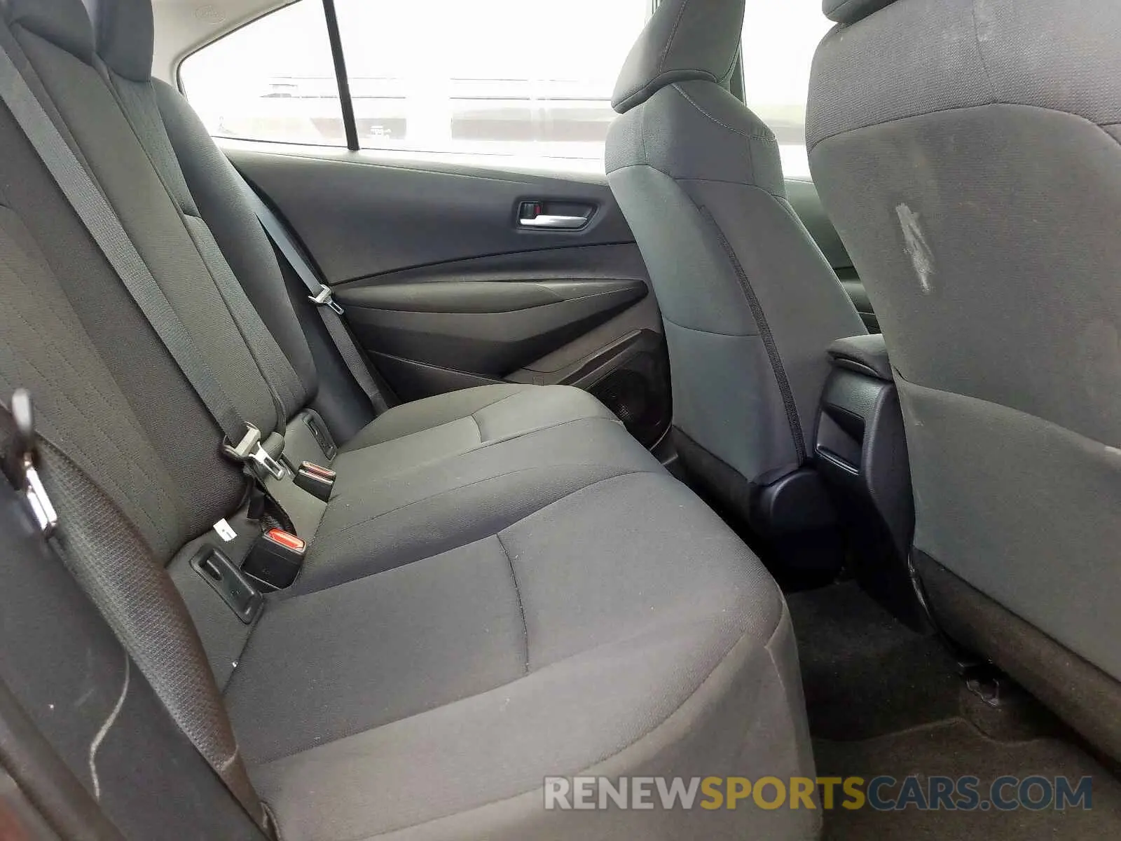 6 Photograph of a damaged car 5YFEPRAEXLP036997 TOYOTA COROLLA 2020