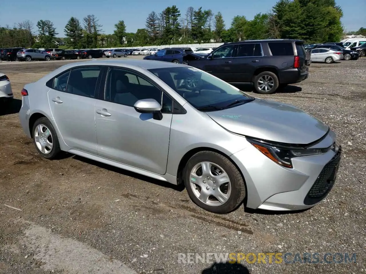 4 Photograph of a damaged car 5YFEPRAEXLP051208 TOYOTA COROLLA 2020