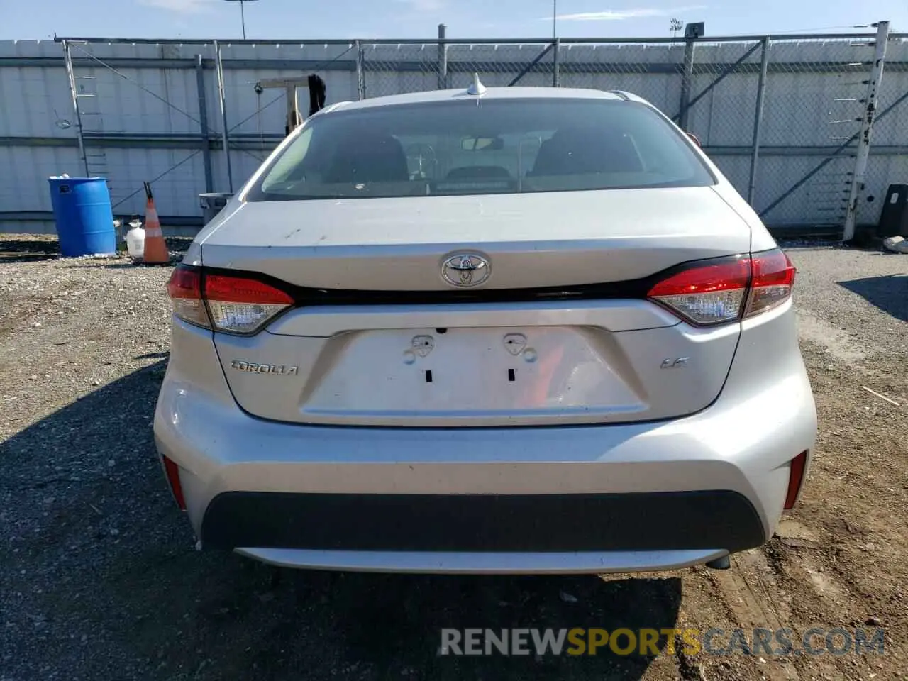 6 Photograph of a damaged car 5YFEPRAEXLP051208 TOYOTA COROLLA 2020
