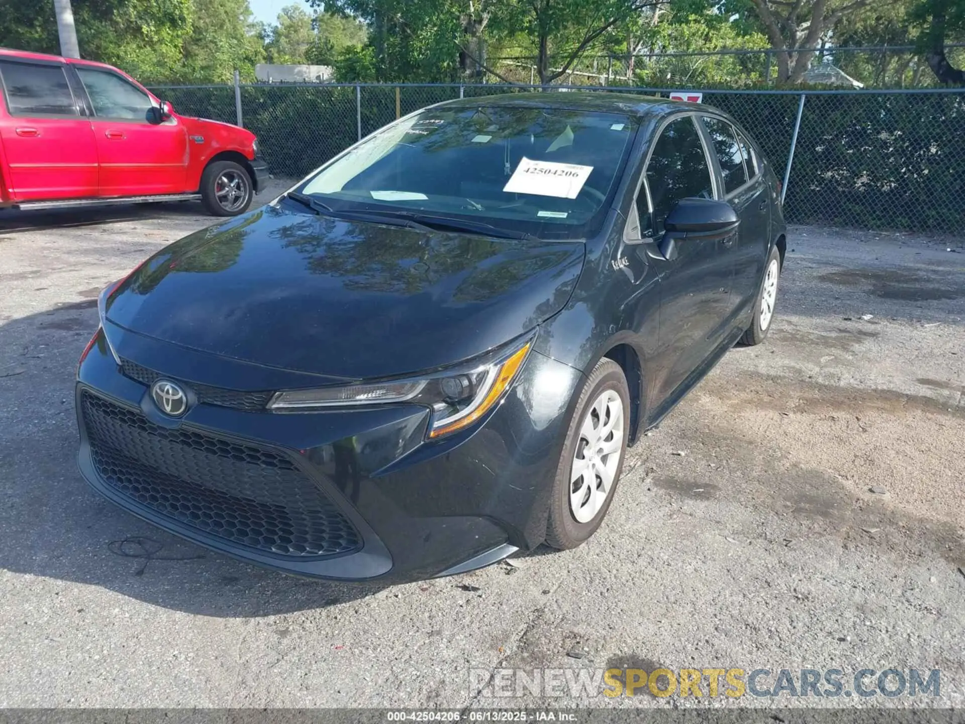 2 Photograph of a damaged car 5YFEPRAEXLP069868 TOYOTA COROLLA 2020