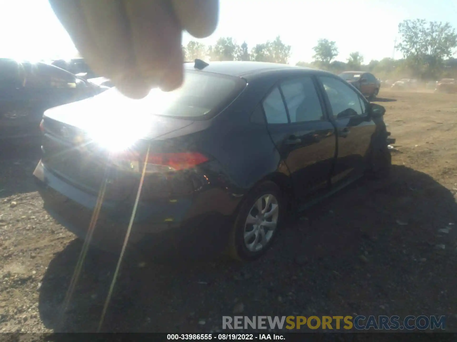 4 Photograph of a damaged car 5YFEPRAEXLP073161 TOYOTA COROLLA 2020