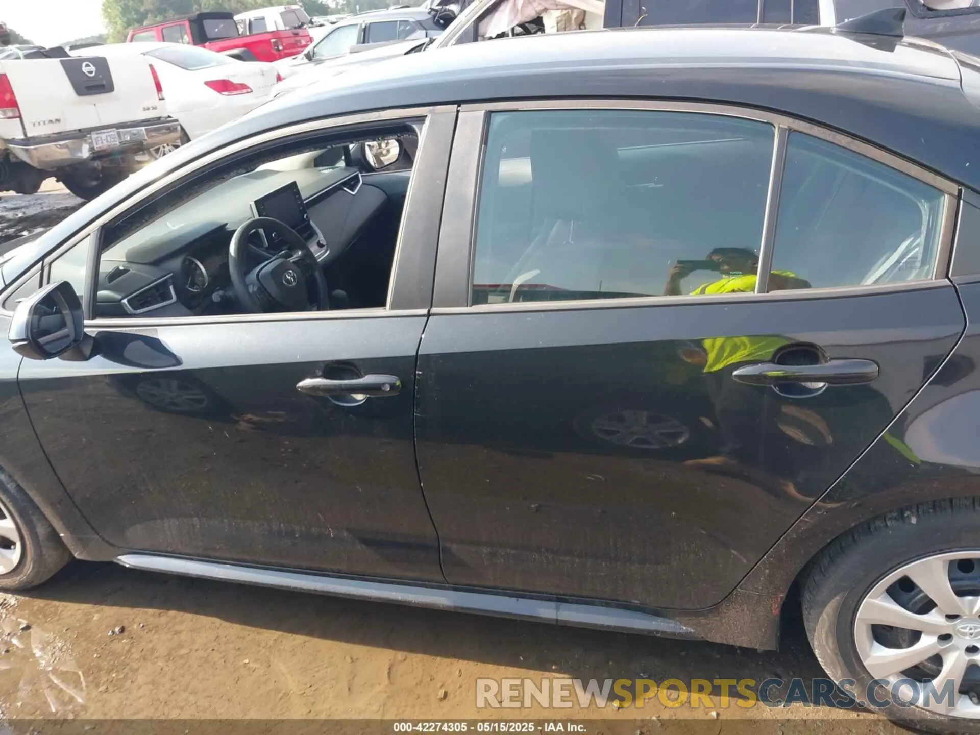 14 Photograph of a damaged car 5YFEPRAEXLP074911 TOYOTA COROLLA 2020