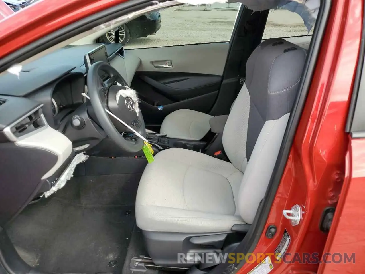 7 Photograph of a damaged car 5YFEPRAEXLP076271 TOYOTA COROLLA 2020