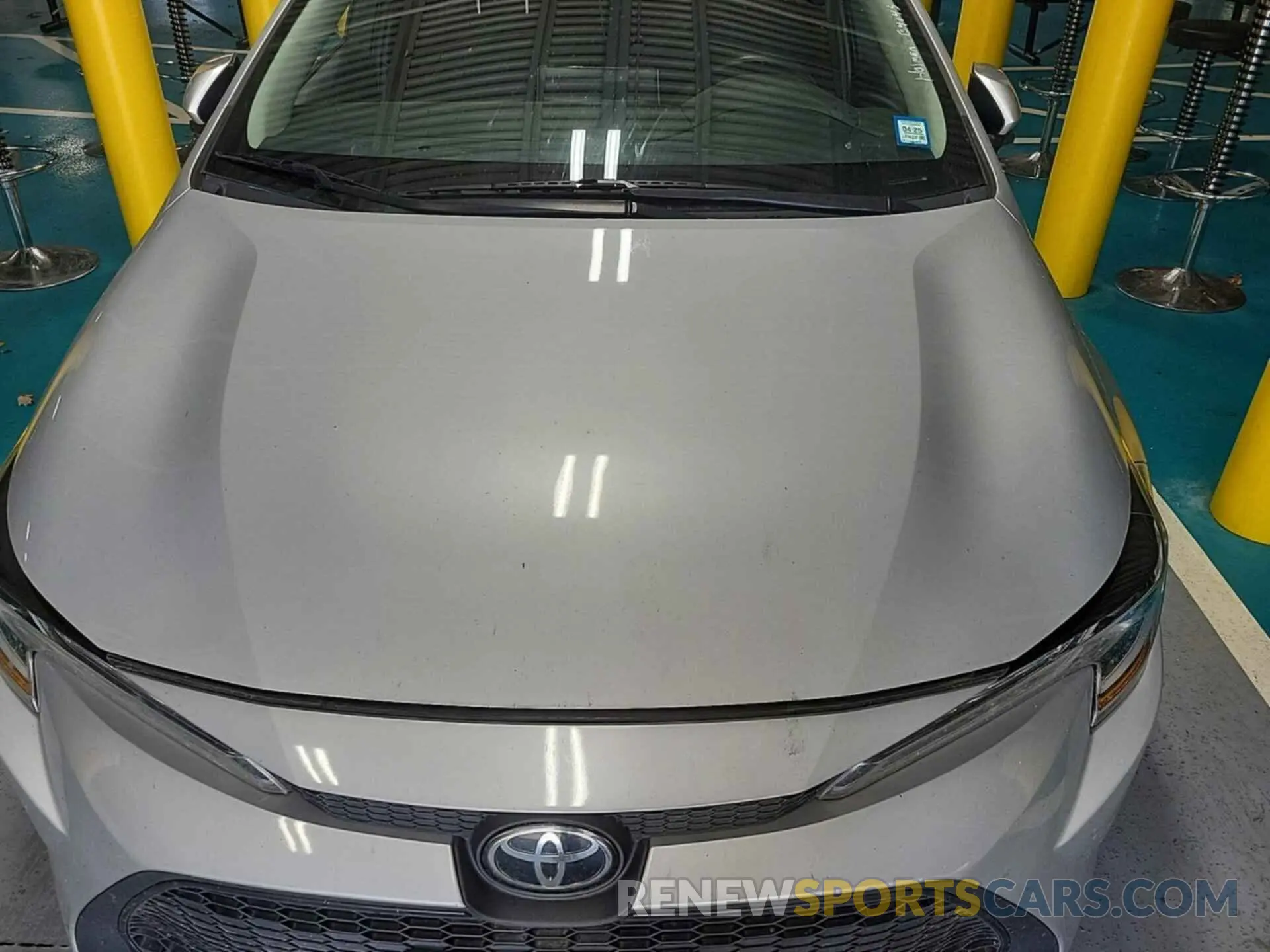 11 Photograph of a damaged car 5YFEPRAEXLP076660 TOYOTA COROLLA 2020