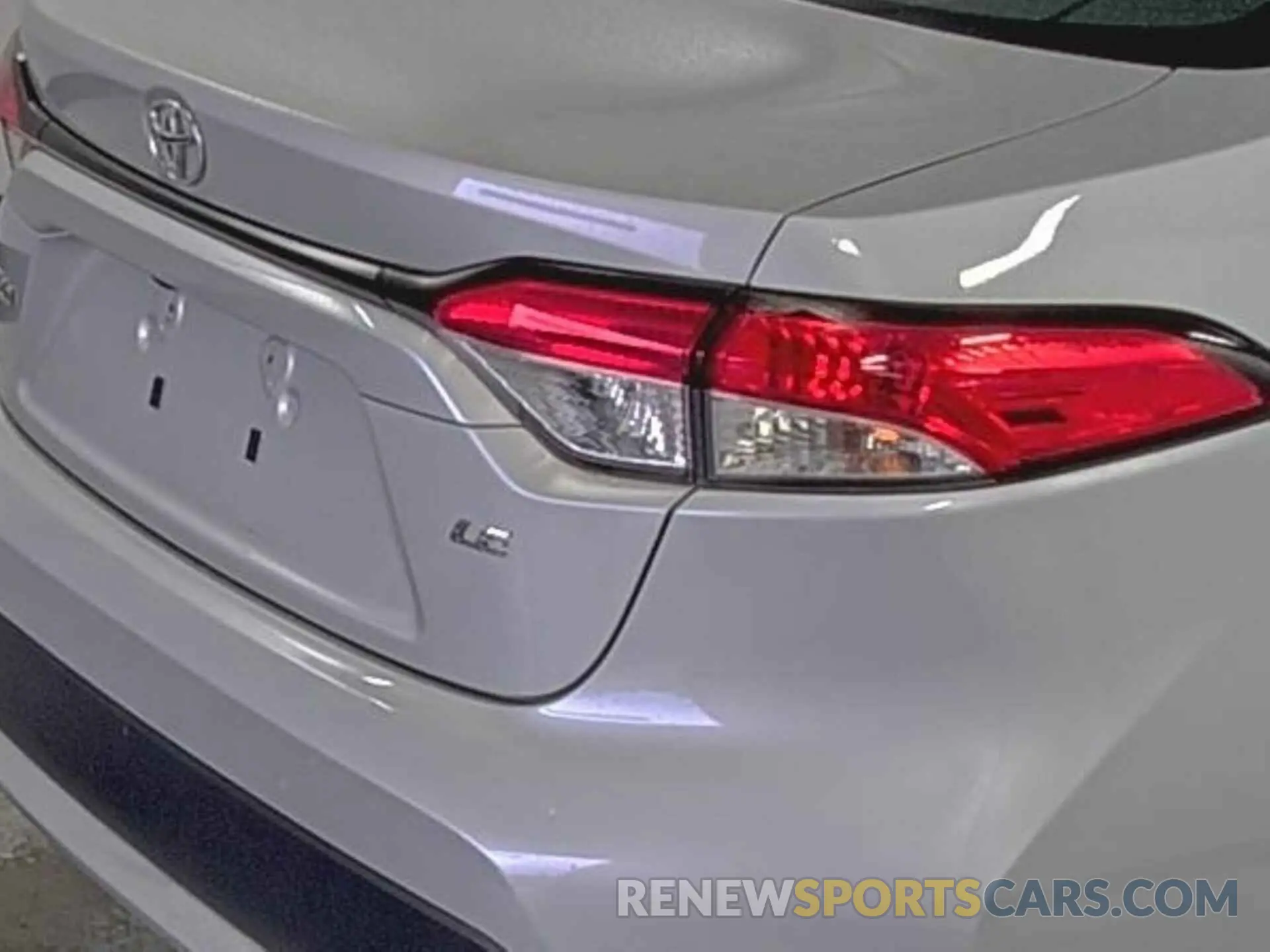 11 Photograph of a damaged car 5YFEPRAEXLP078246 TOYOTA COROLLA 2020