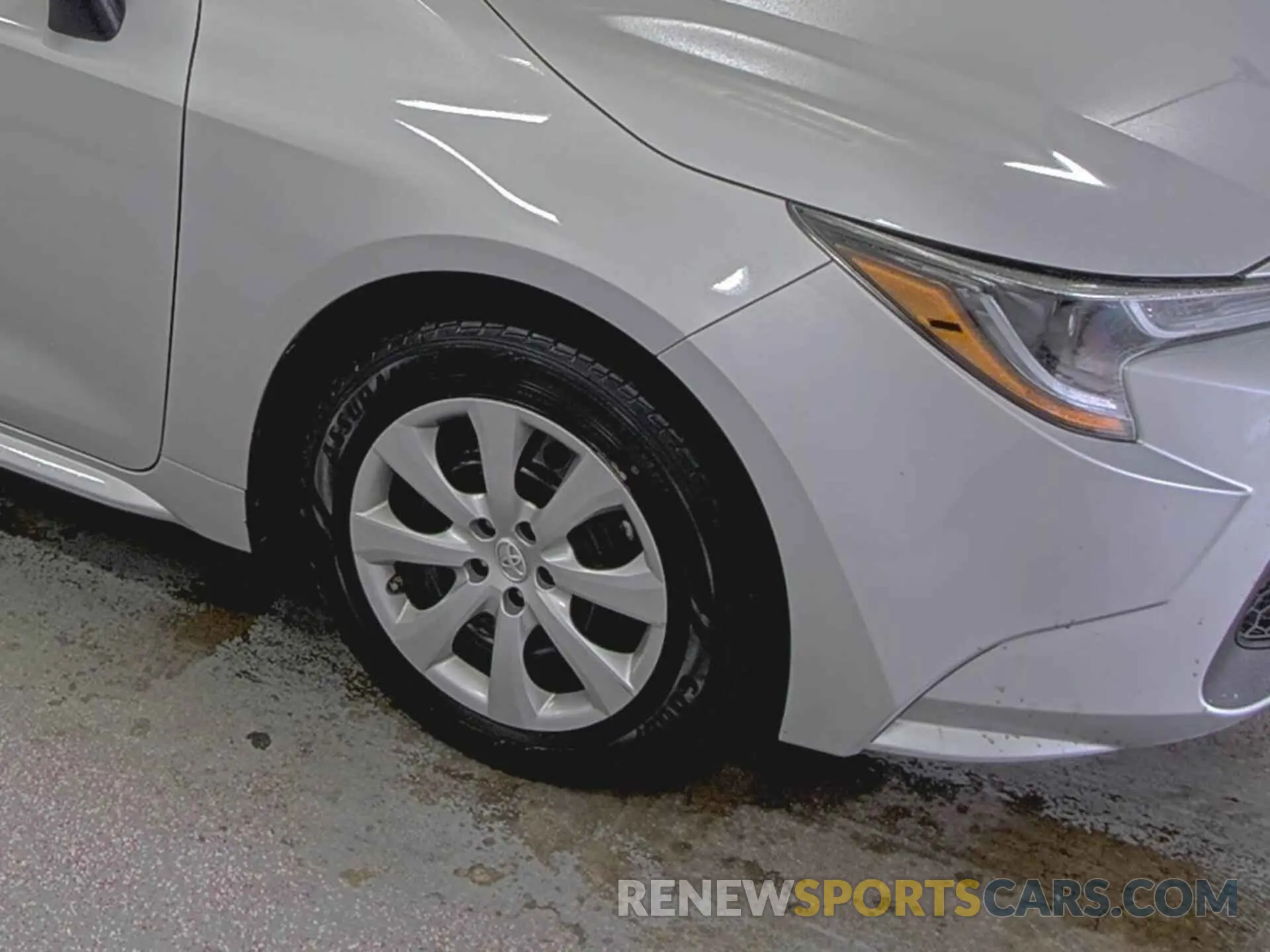 16 Photograph of a damaged car 5YFEPRAEXLP078246 TOYOTA COROLLA 2020