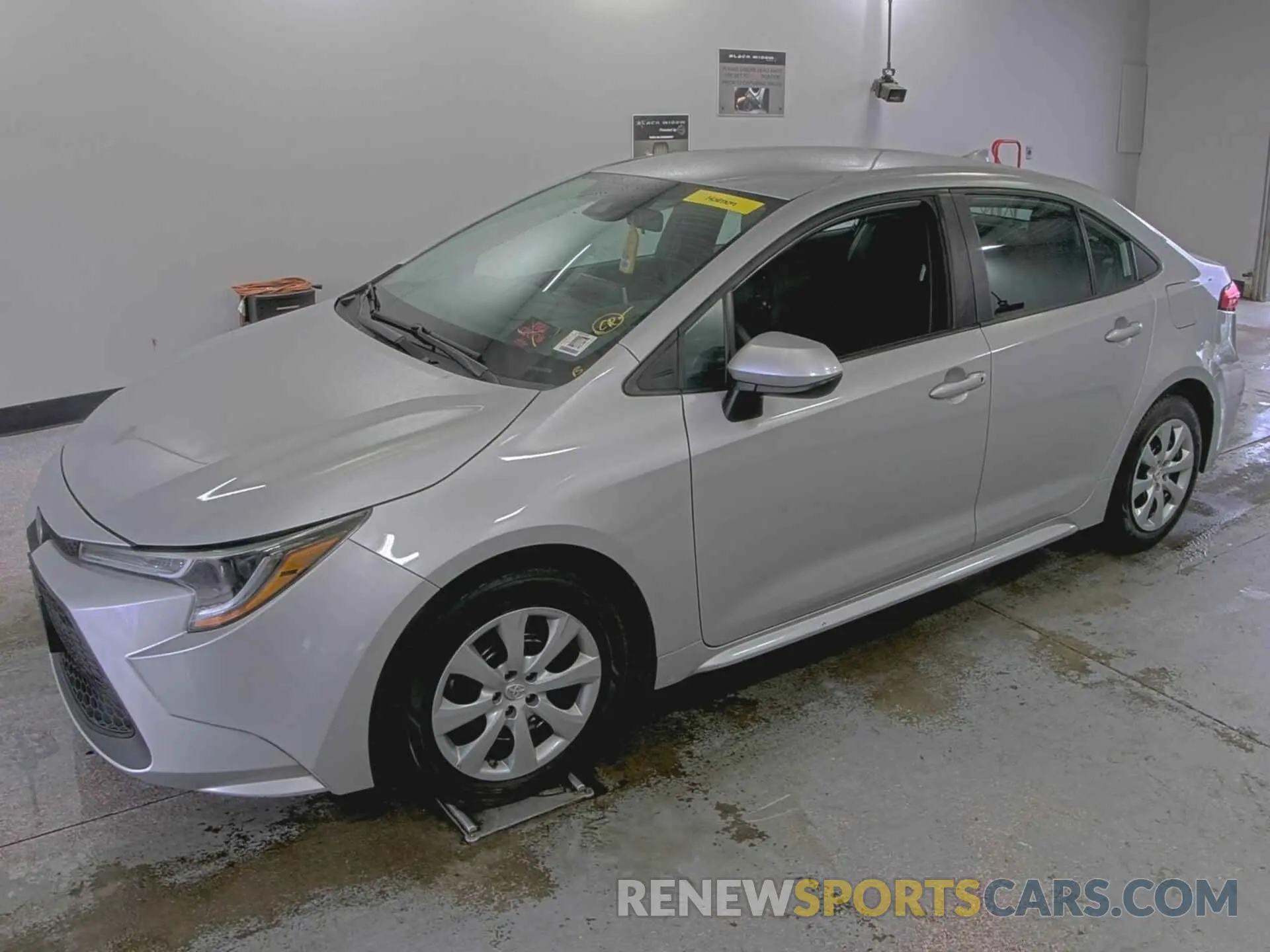 4 Photograph of a damaged car 5YFEPRAEXLP078246 TOYOTA COROLLA 2020
