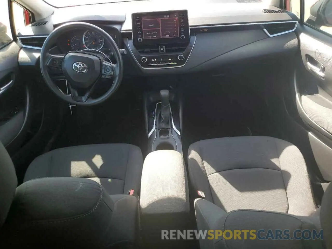 8 Photograph of a damaged car 5YFEPRAEXLP078585 TOYOTA COROLLA 2020
