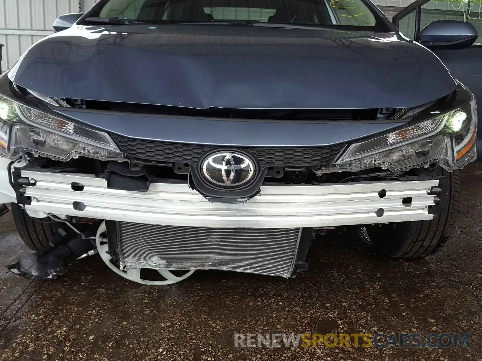 7 Photograph of a damaged car 5YFEPRAEXLP081809 TOYOTA COROLLA 2020