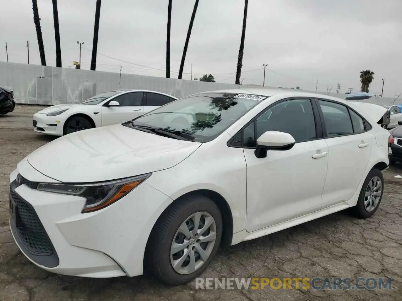 1 Photograph of a damaged car 5YFEPRAEXLP086329 TOYOTA COROLLA 2020