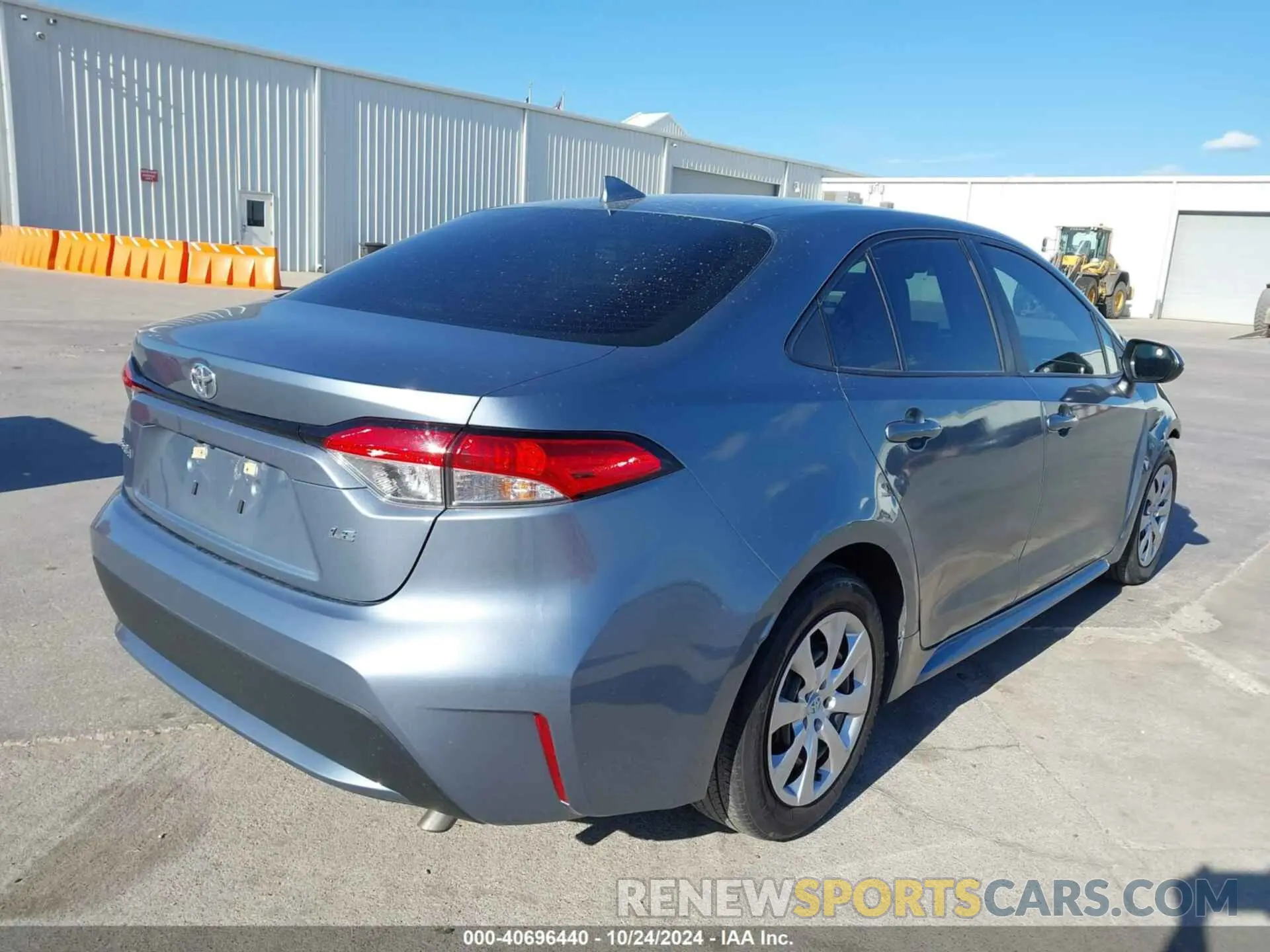 4 Photograph of a damaged car 5YFEPRAEXLP087111 TOYOTA COROLLA 2020
