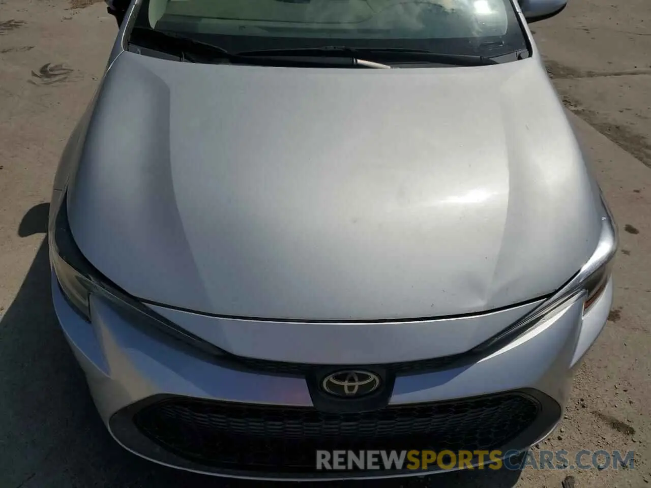 11 Photograph of a damaged car 5YFEPRAEXLP099047 TOYOTA COROLLA 2020