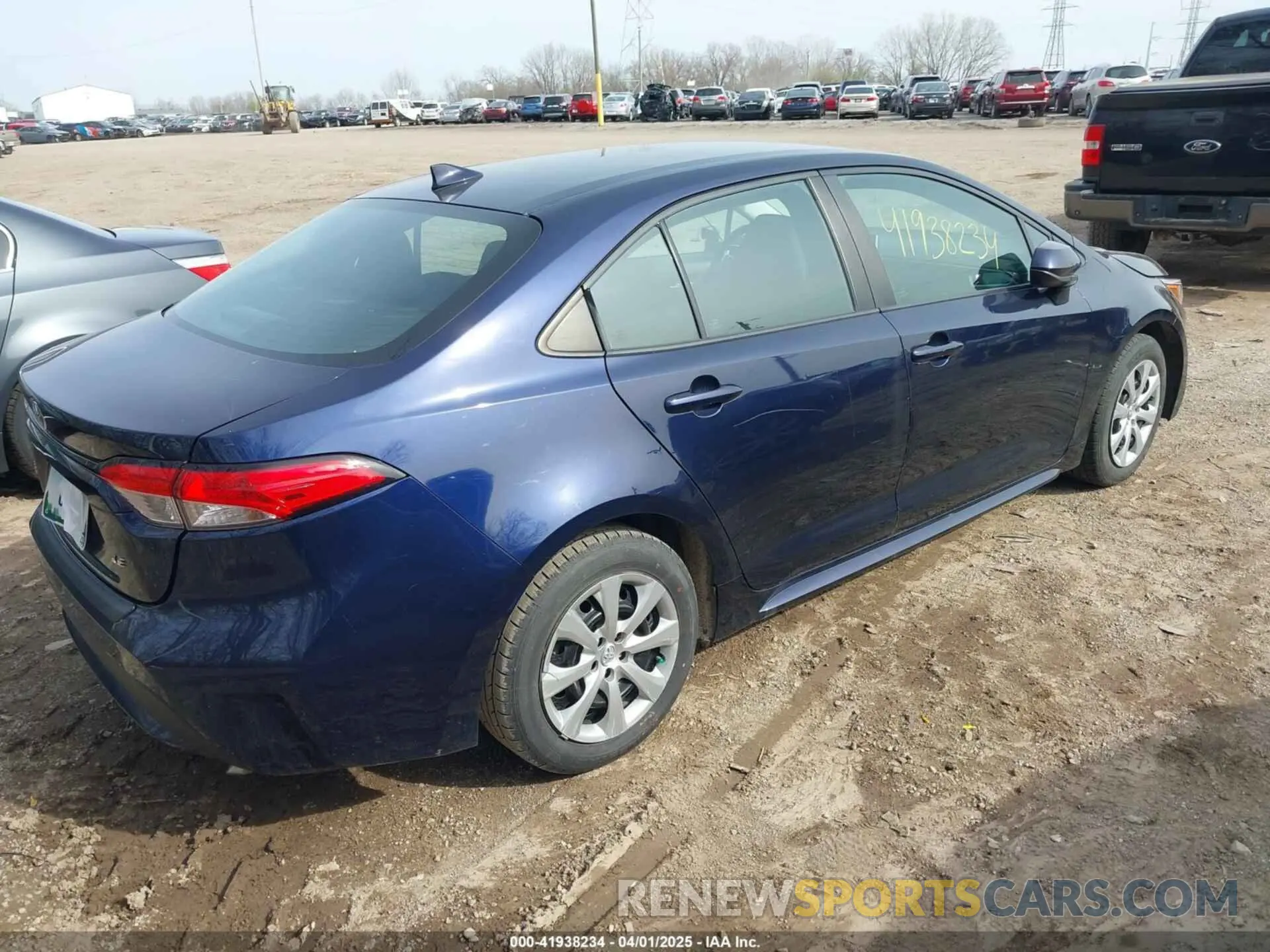 4 Photograph of a damaged car 5YFEPRAEXLP103873 TOYOTA COROLLA 2020