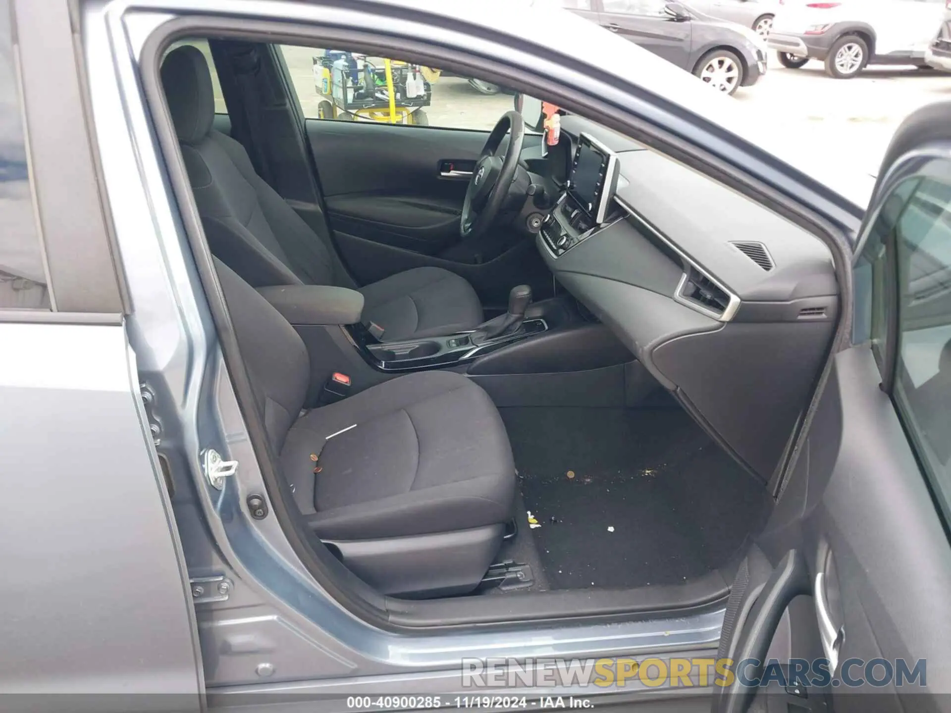 5 Photograph of a damaged car 5YFEPRAEXLP110192 TOYOTA COROLLA 2020