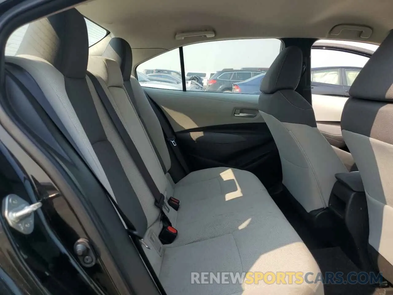 10 Photograph of a damaged car 5YFEPRAEXLP111469 TOYOTA COROLLA 2020