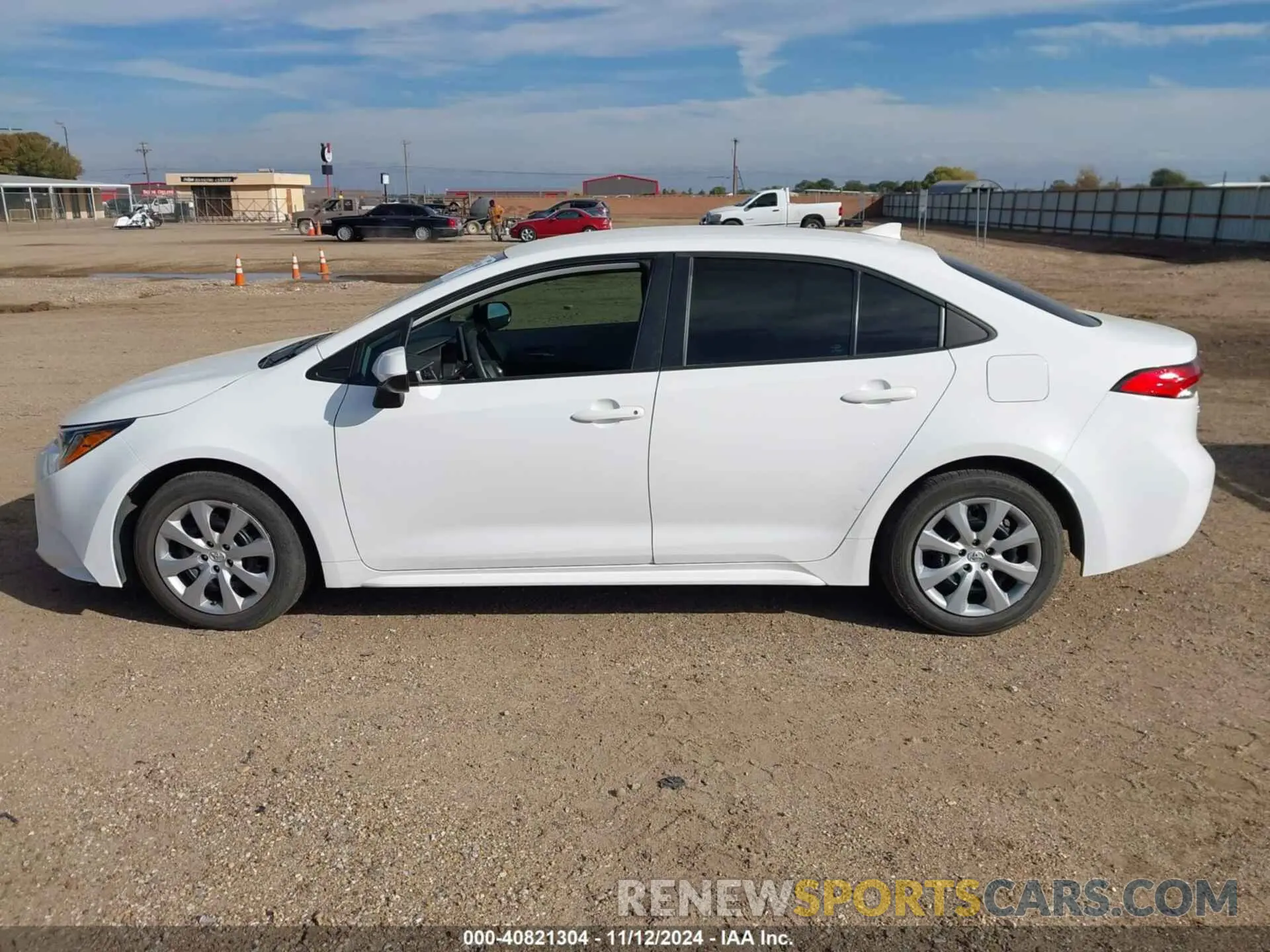 14 Photograph of a damaged car 5YFEPRAEXLP113027 TOYOTA COROLLA 2020